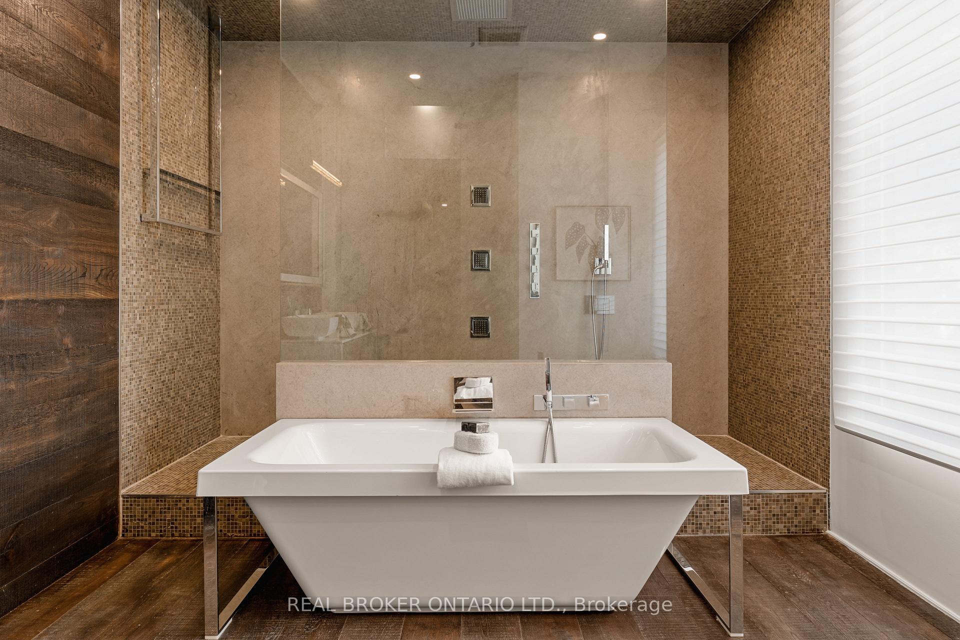 Photo 32 of 436 Glengarry Avenue, Toronto, Bedford Park-Nortown — HOMEH