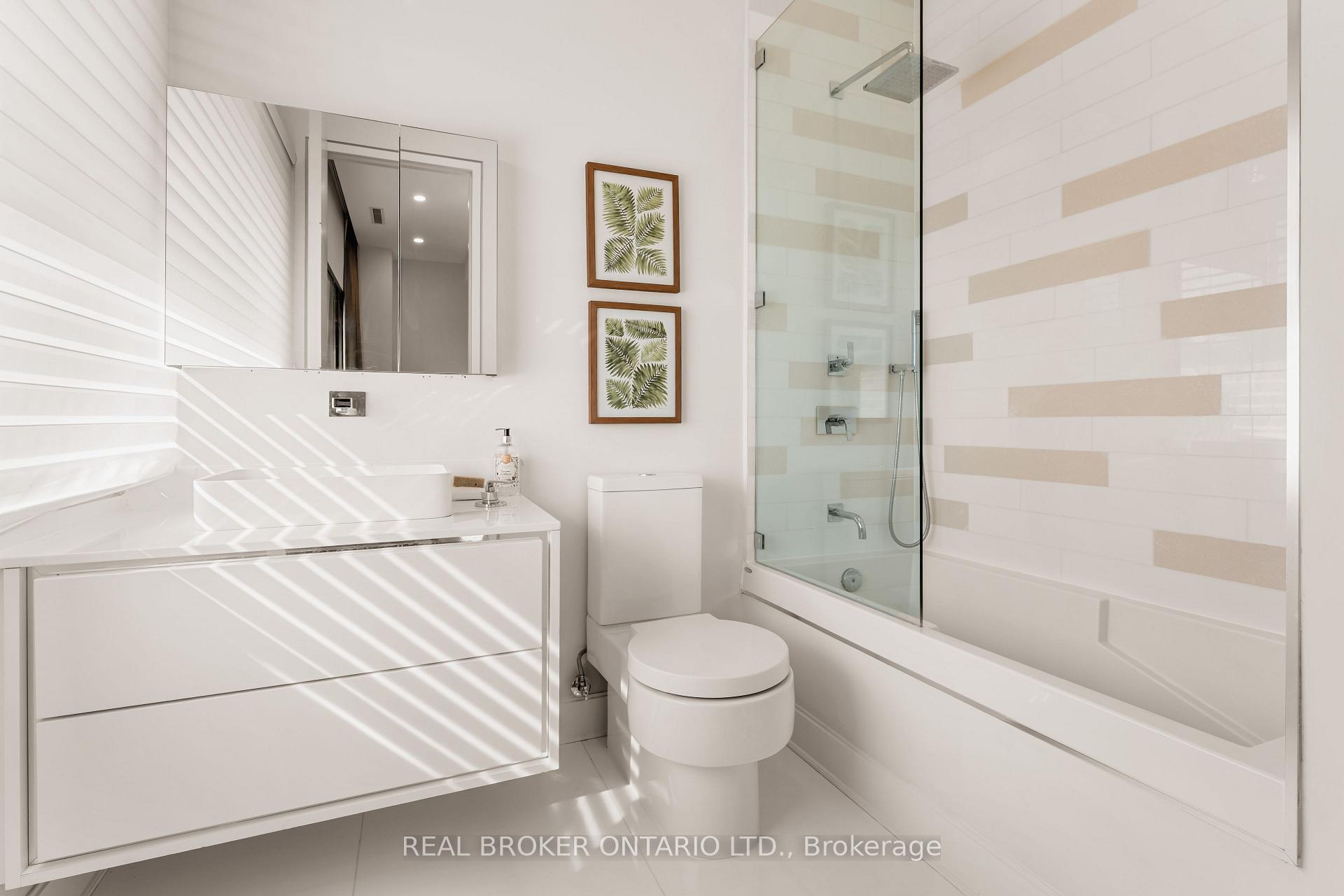Photo 35 of 436 Glengarry Avenue, Toronto, Bedford Park-Nortown — HOMEH