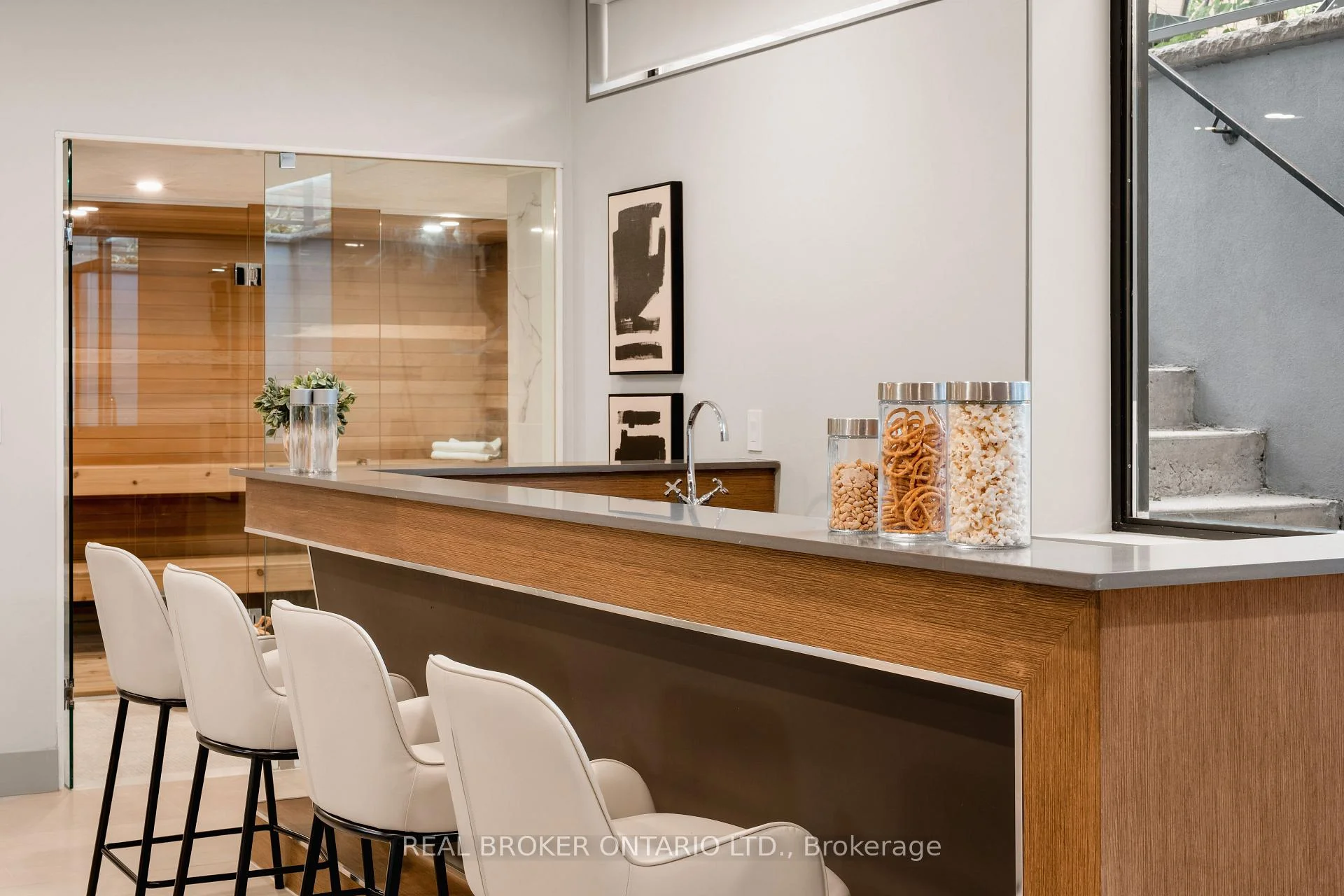 Photo 9 of 436 Glengarry Avenue, Toronto, Bedford Park-Nortown — HOMEH