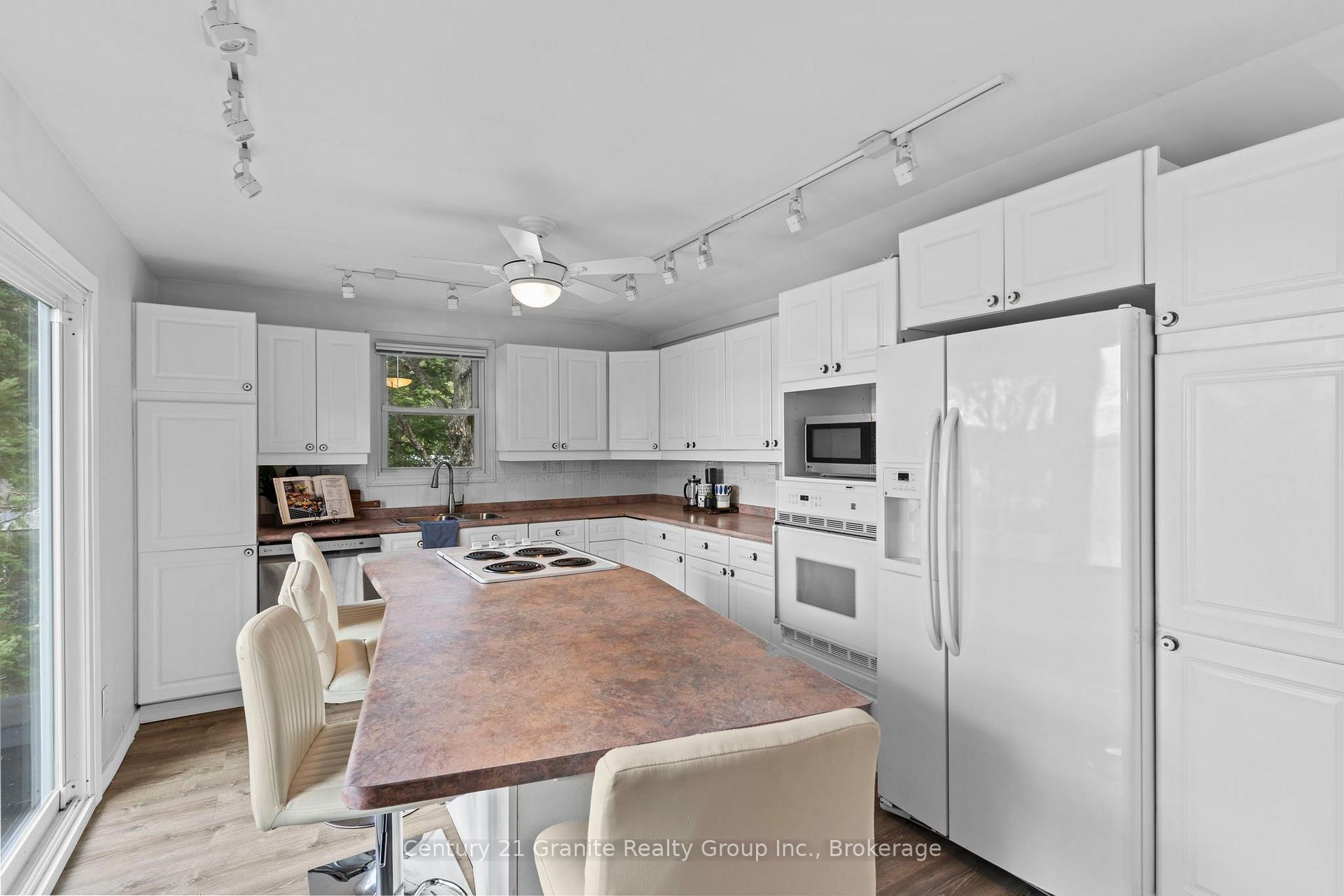 Photo 7 of 1335 Braeloch Road, Algonquin Highlands, Stanhope — HOMEH