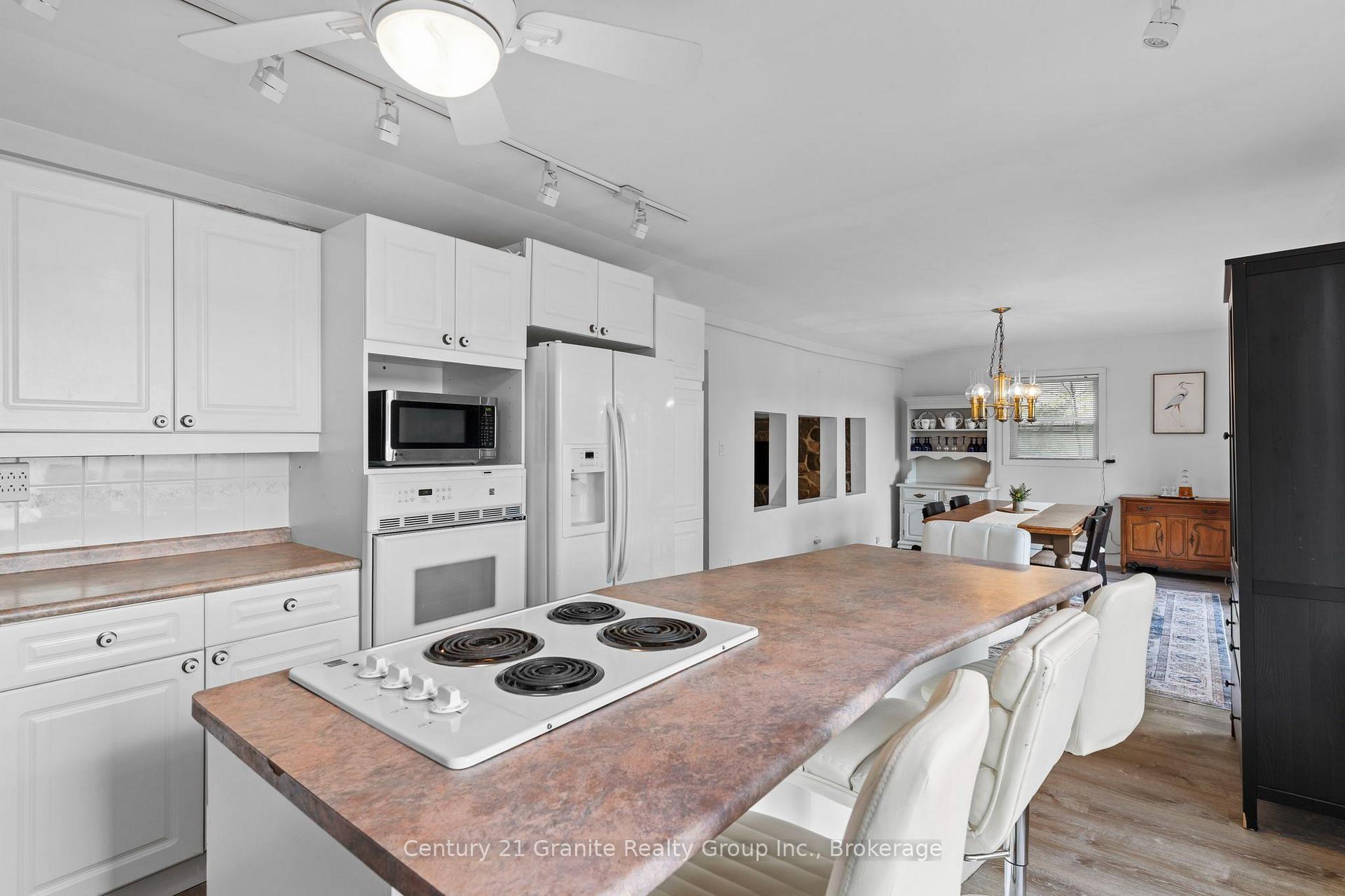 Photo 8 of 1335 Braeloch Road, Algonquin Highlands, Stanhope — HOMEH