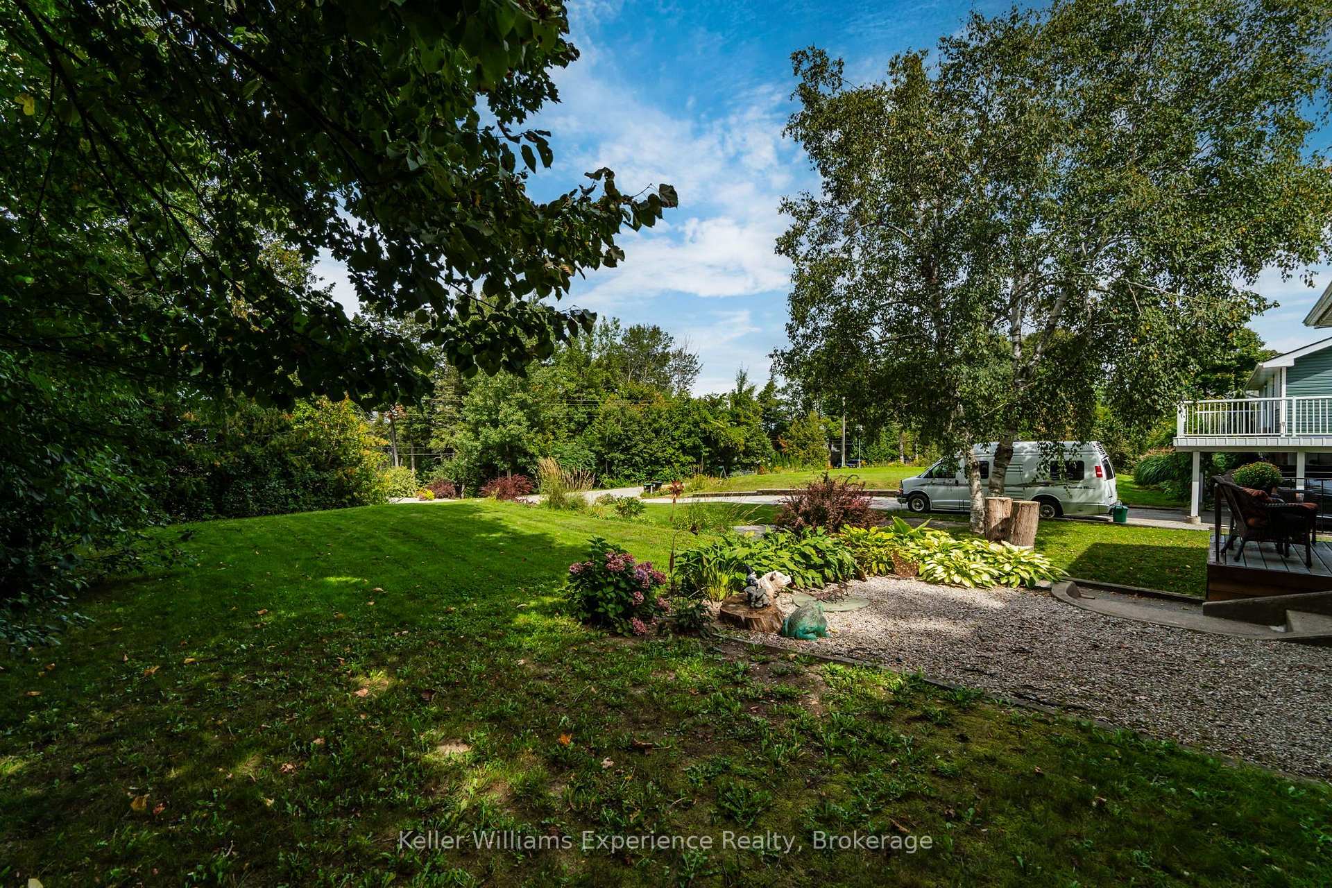 Photo 4 of 133 Bayview Avenue, Tay, Rural Tay — HOMEH
