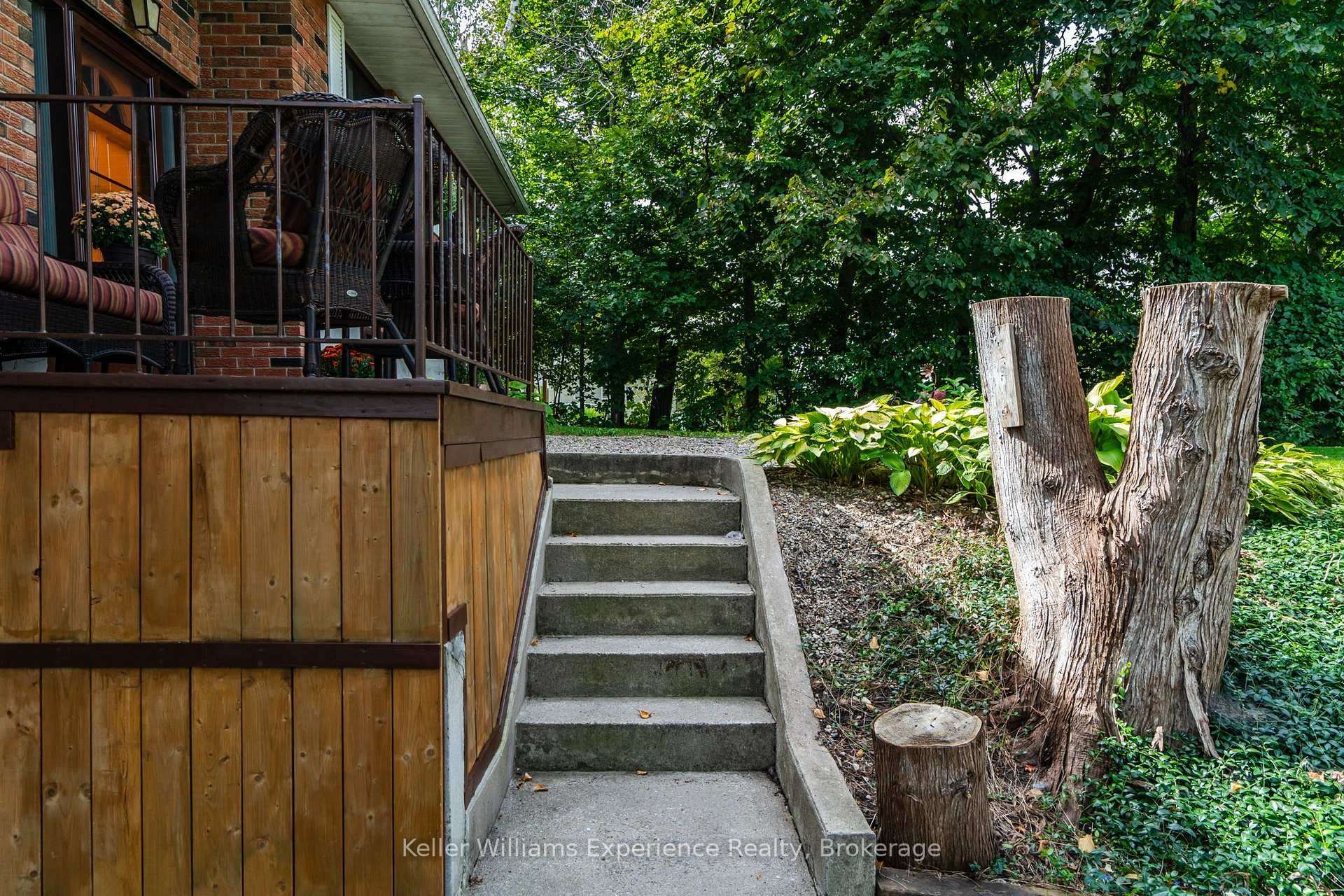 Photo 6 of 133 Bayview Avenue, Tay, Rural Tay — HOMEH