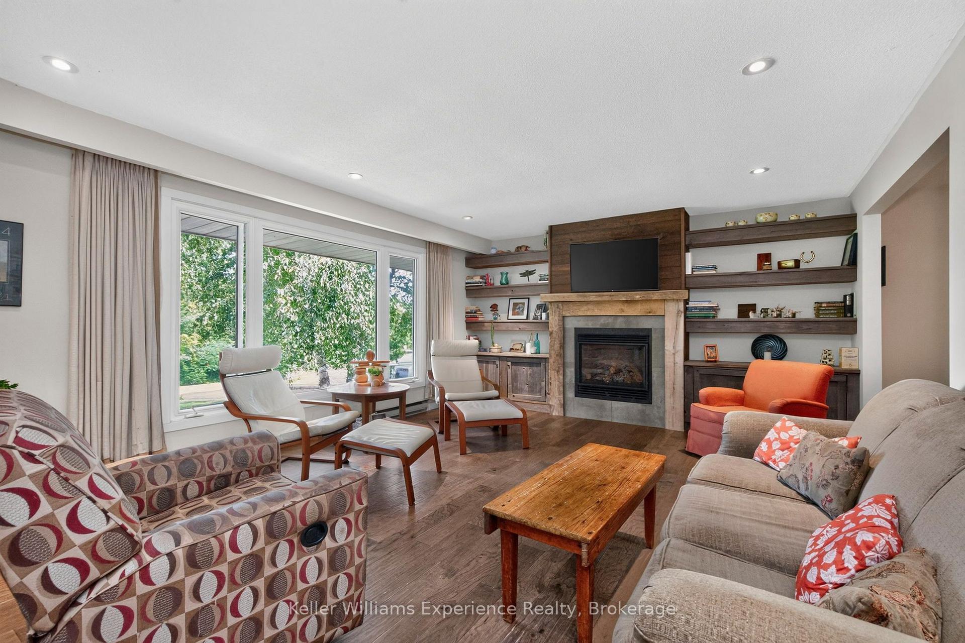 Photo 12 of 133 Bayview Avenue, Tay, Rural Tay — HOMEH