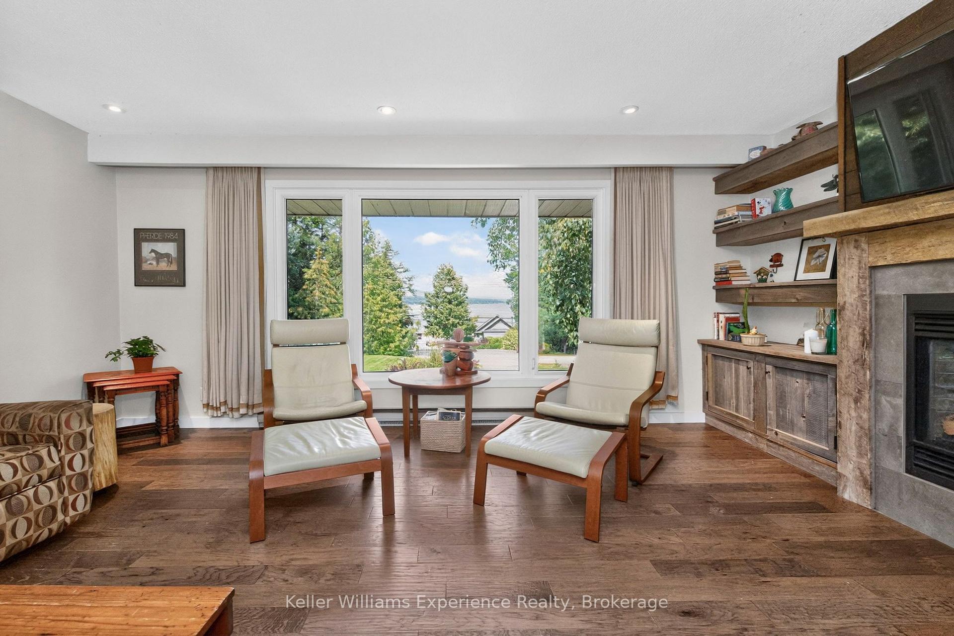 Photo 13 of 133 Bayview Avenue, Tay, Rural Tay — HOMEH