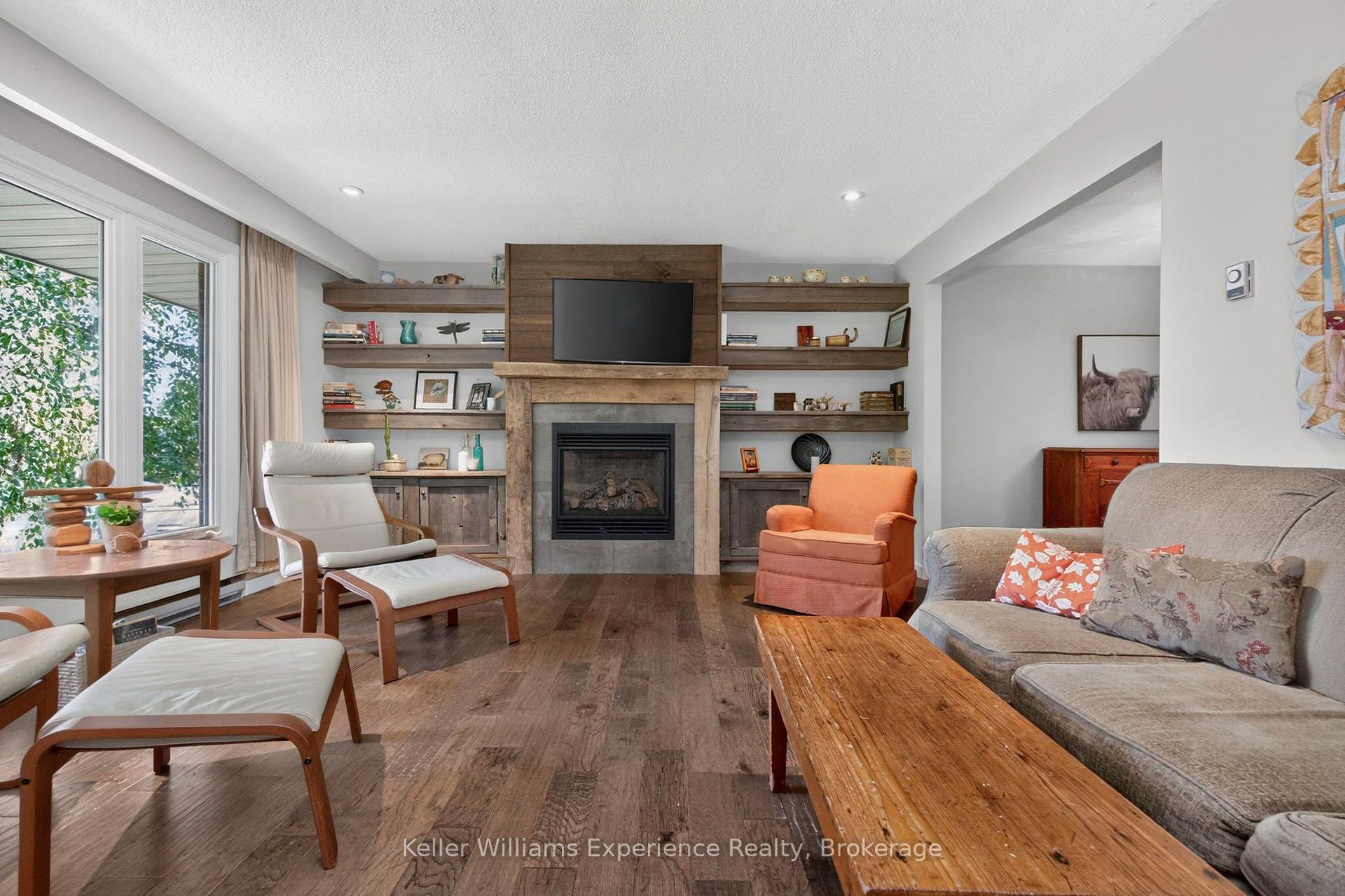 Photo 15 of 133 Bayview Avenue, Tay, Rural Tay — HOMEH