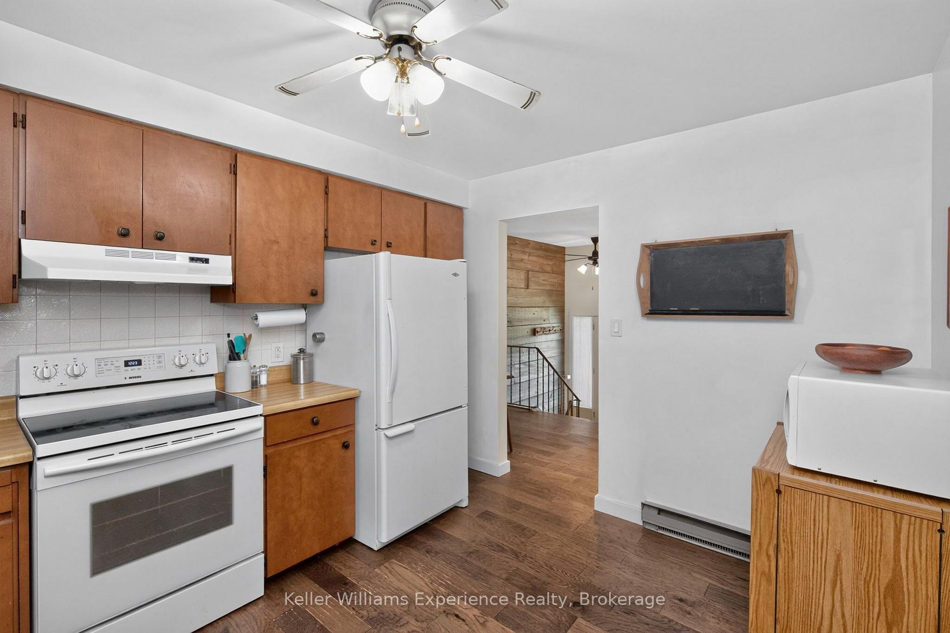 Photo 19 of 133 Bayview Avenue, Tay, Rural Tay — HOMEH