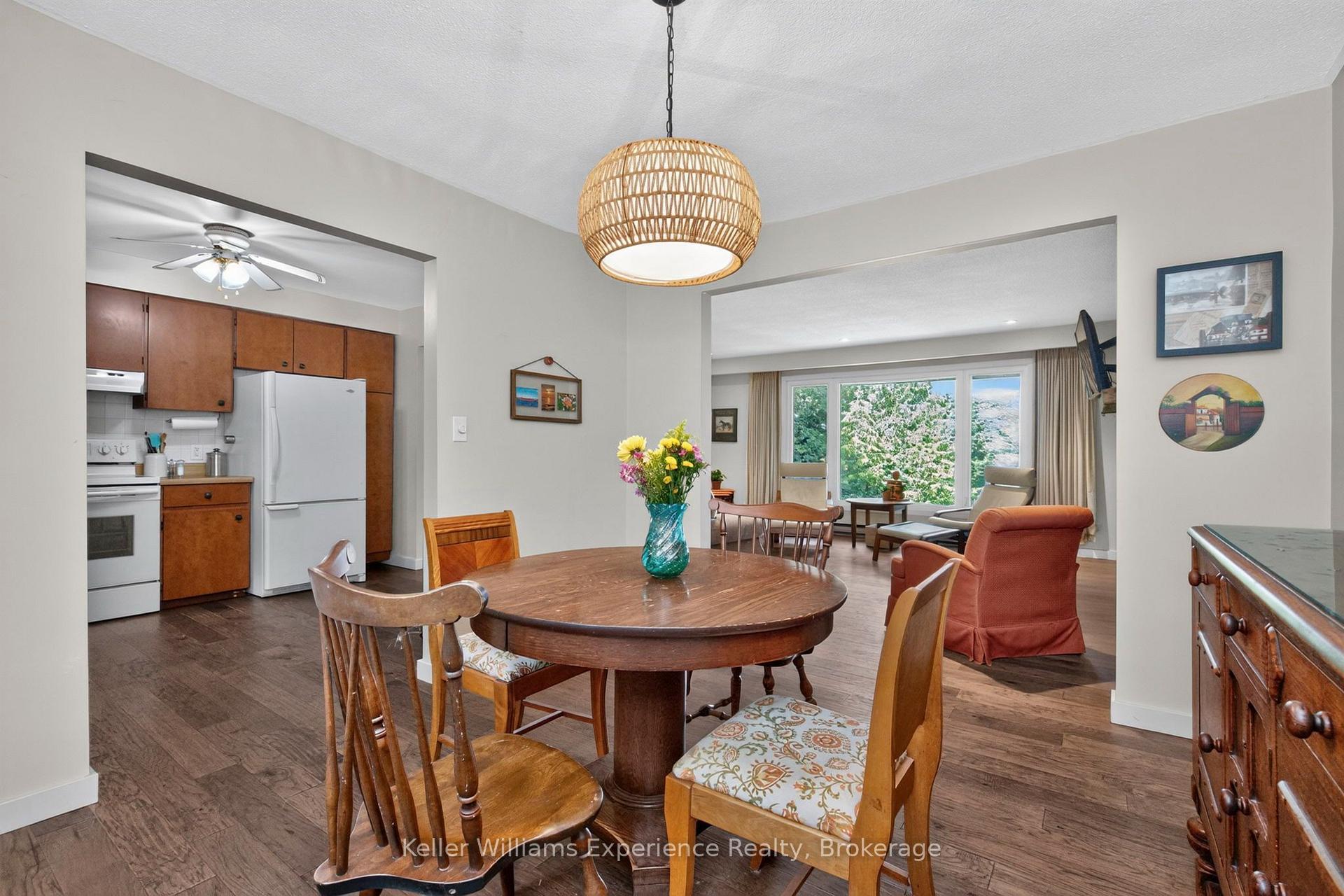 Photo 20 of 133 Bayview Avenue, Tay, Rural Tay — HOMEH