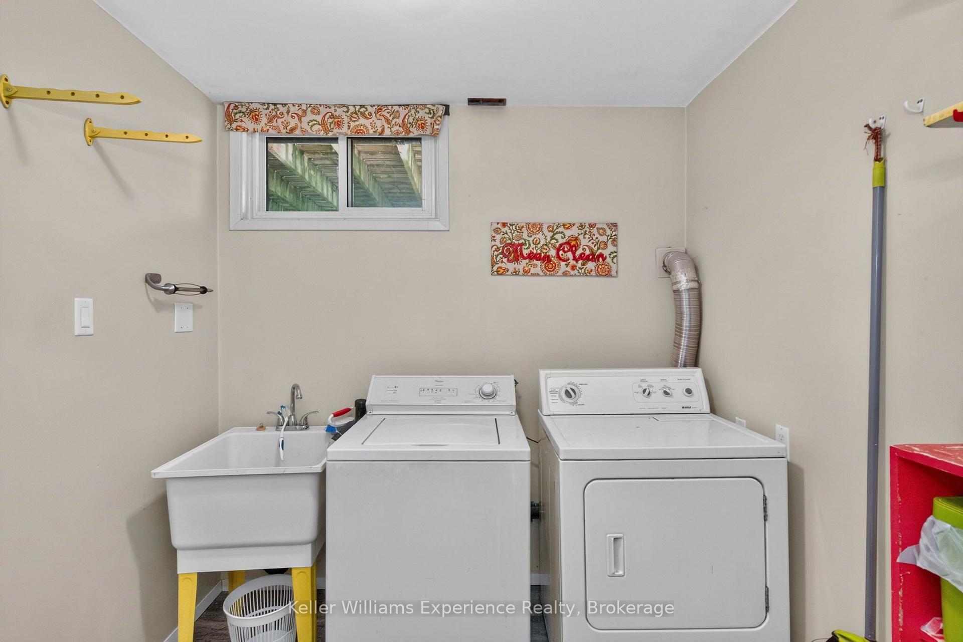 Photo 33 of 133 Bayview Avenue, Tay, Rural Tay — HOMEH