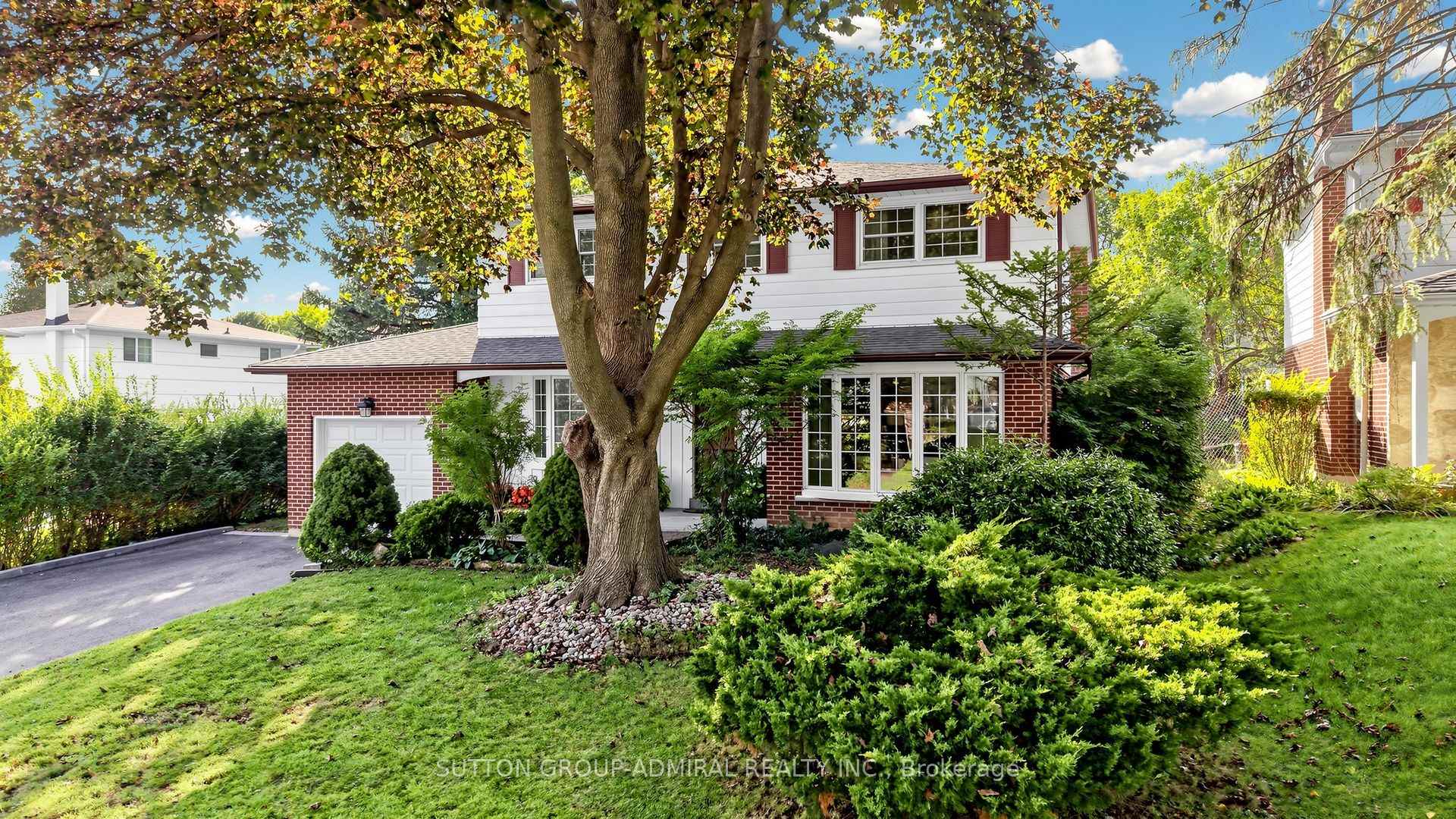 Photo 2 of 4 Shady Lane Crescent, Markham, Royal Orchard — HOMEH