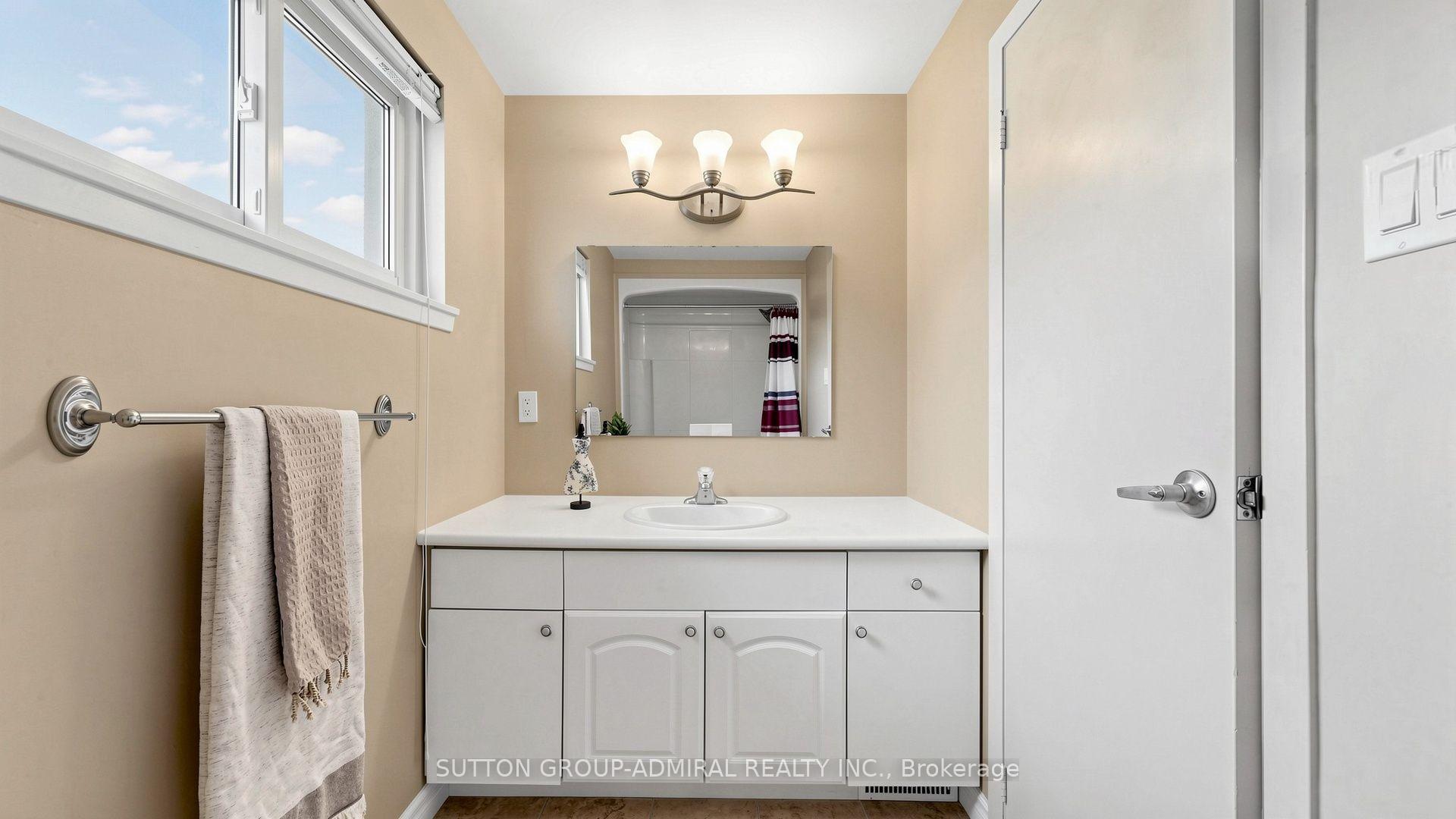 Photo 31 of 4 Shady Lane Crescent, Markham, Royal Orchard — HOMEH