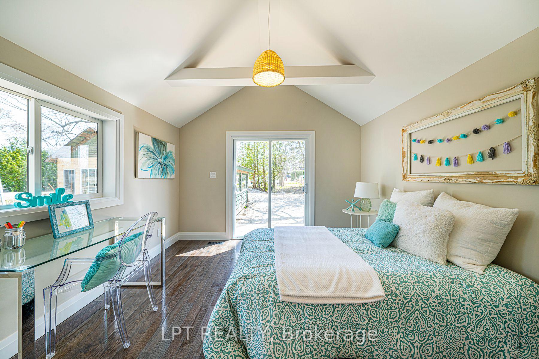 Photo 19 of 549 Lake Drive E, Georgina, Historic Lakeshore Communities — HOMEH