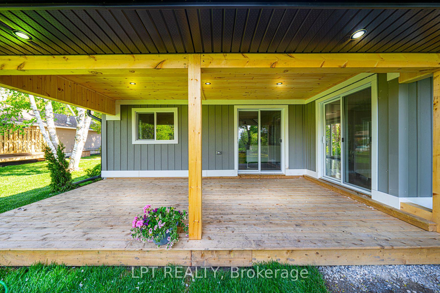 Photo 26 of 549 Lake Drive E, Georgina, Historic Lakeshore Communities — HOMEH