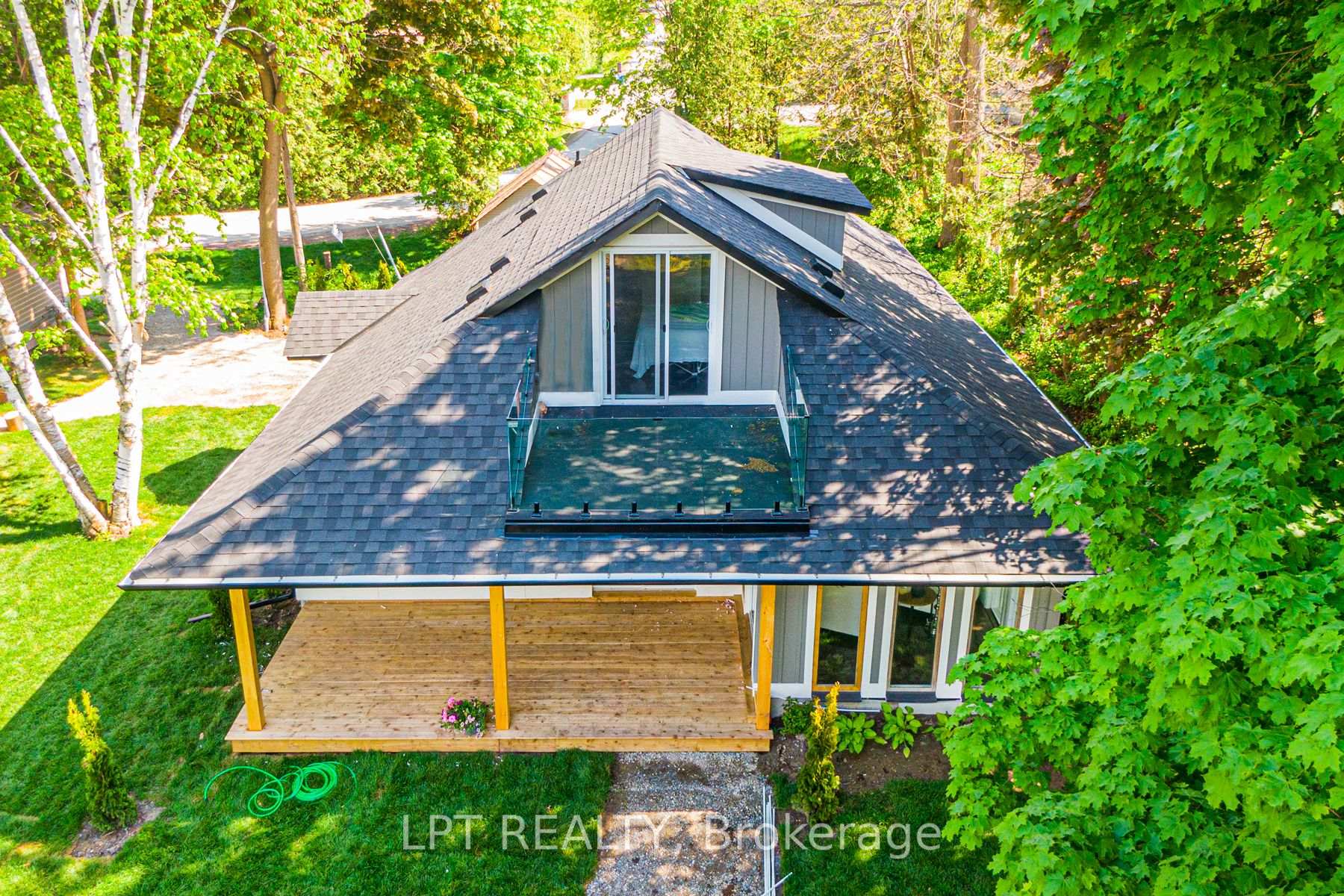Photo 28 of 549 Lake Drive E, Georgina, Historic Lakeshore Communities — HOMEH