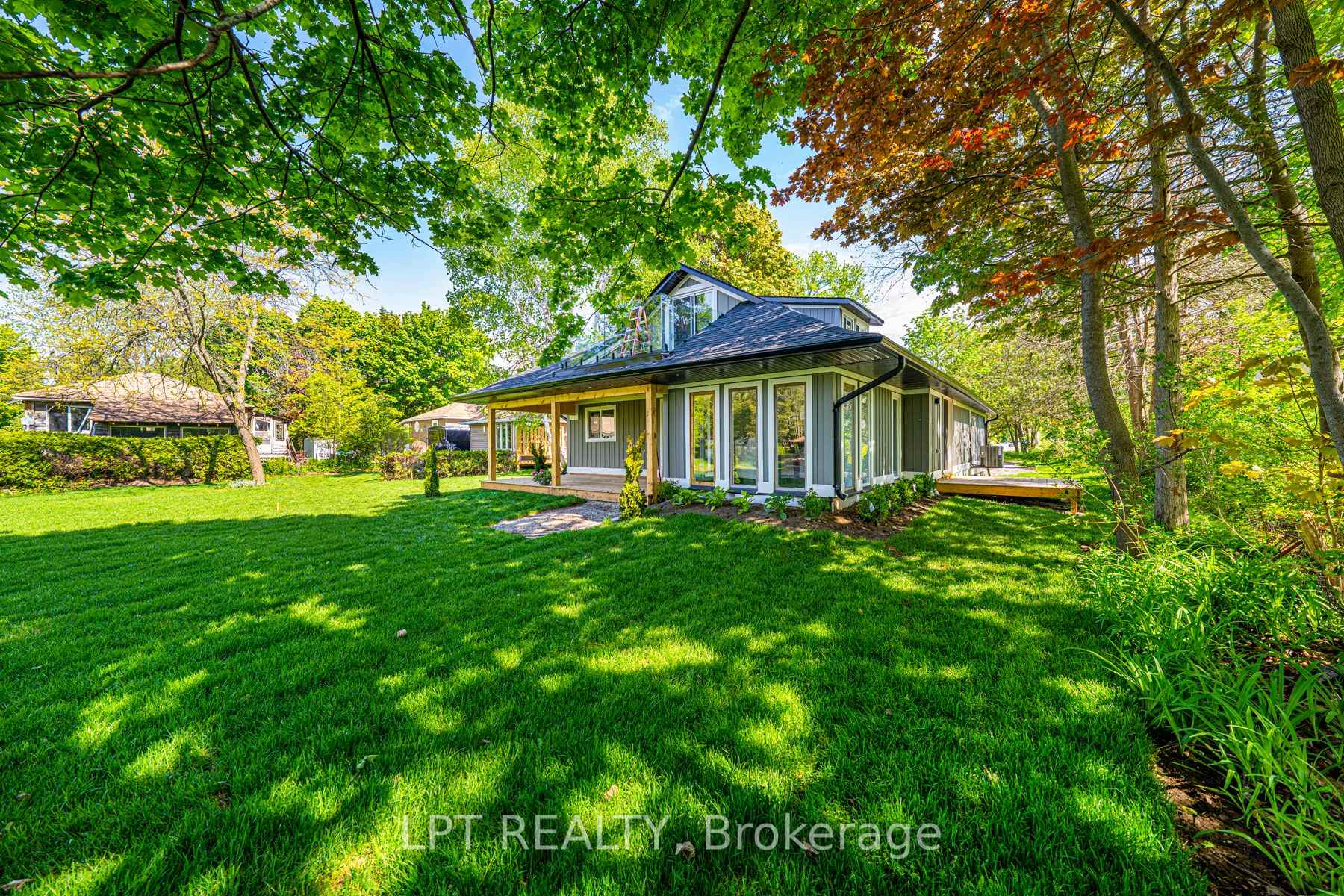Photo 30 of 549 Lake Drive E, Georgina, Historic Lakeshore Communities — HOMEH