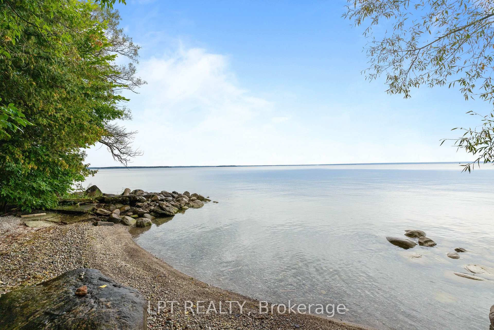 Photo 2 of 549 Lake Drive E, Georgina, Historic Lakeshore Communities — HOMEH