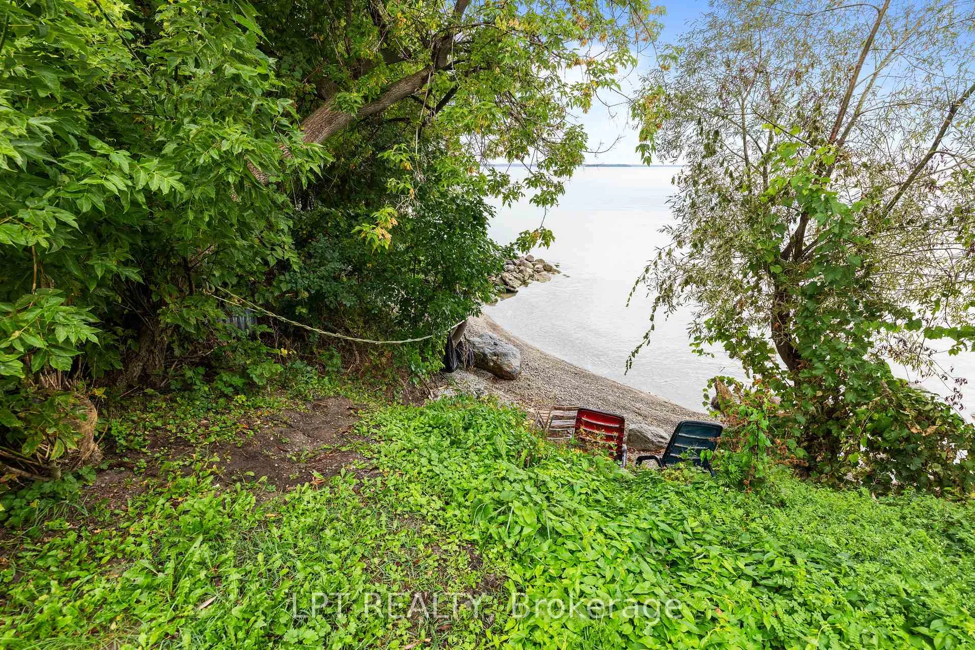 Photo 34 of 549 Lake Drive E, Georgina, Historic Lakeshore Communities — HOMEH
