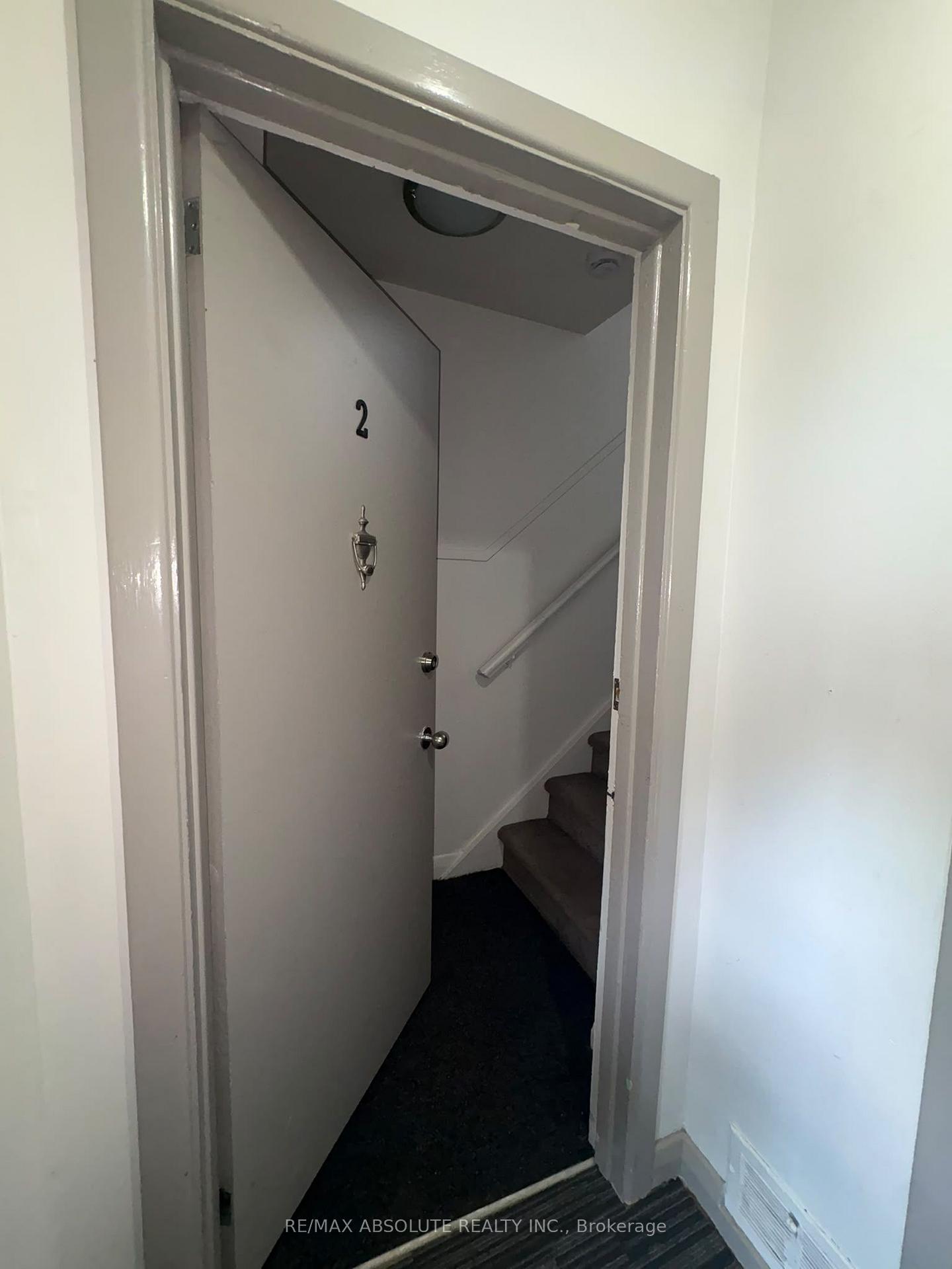 Photo 5 of Unit 2, 4 Holland Avenue, Ottawa, Ottawa West — HOMEH