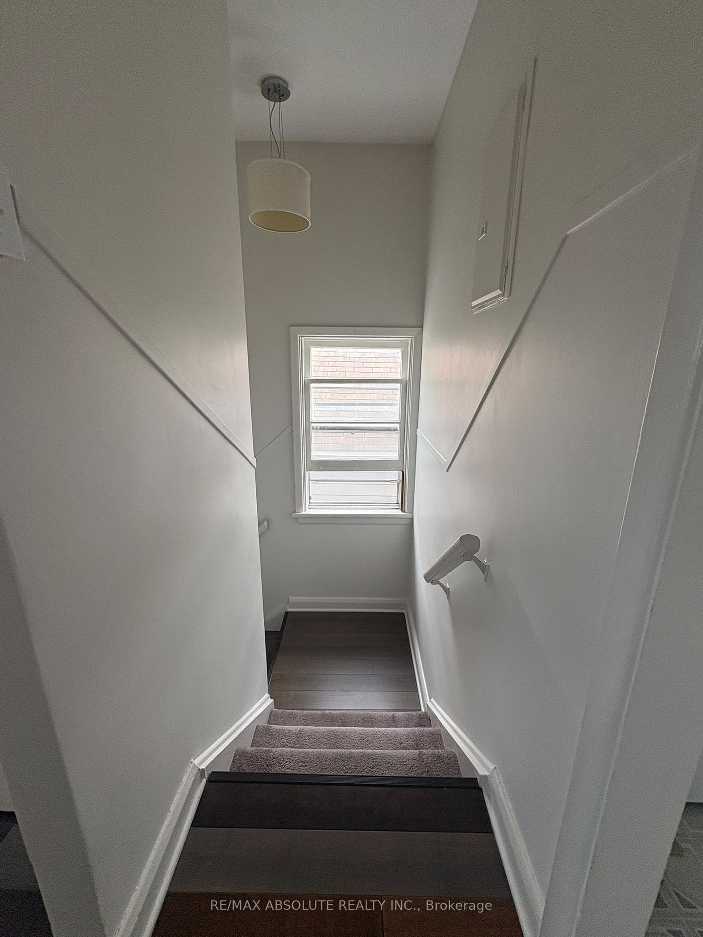 Photo 8 of Unit 2, 4 Holland Avenue, Ottawa, Ottawa West — HOMEH