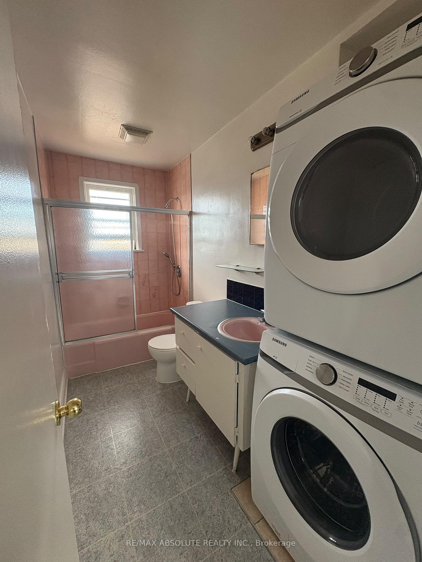 Photo 15 of Unit 2, 4 Holland Avenue, Ottawa, Ottawa West — HOMEH