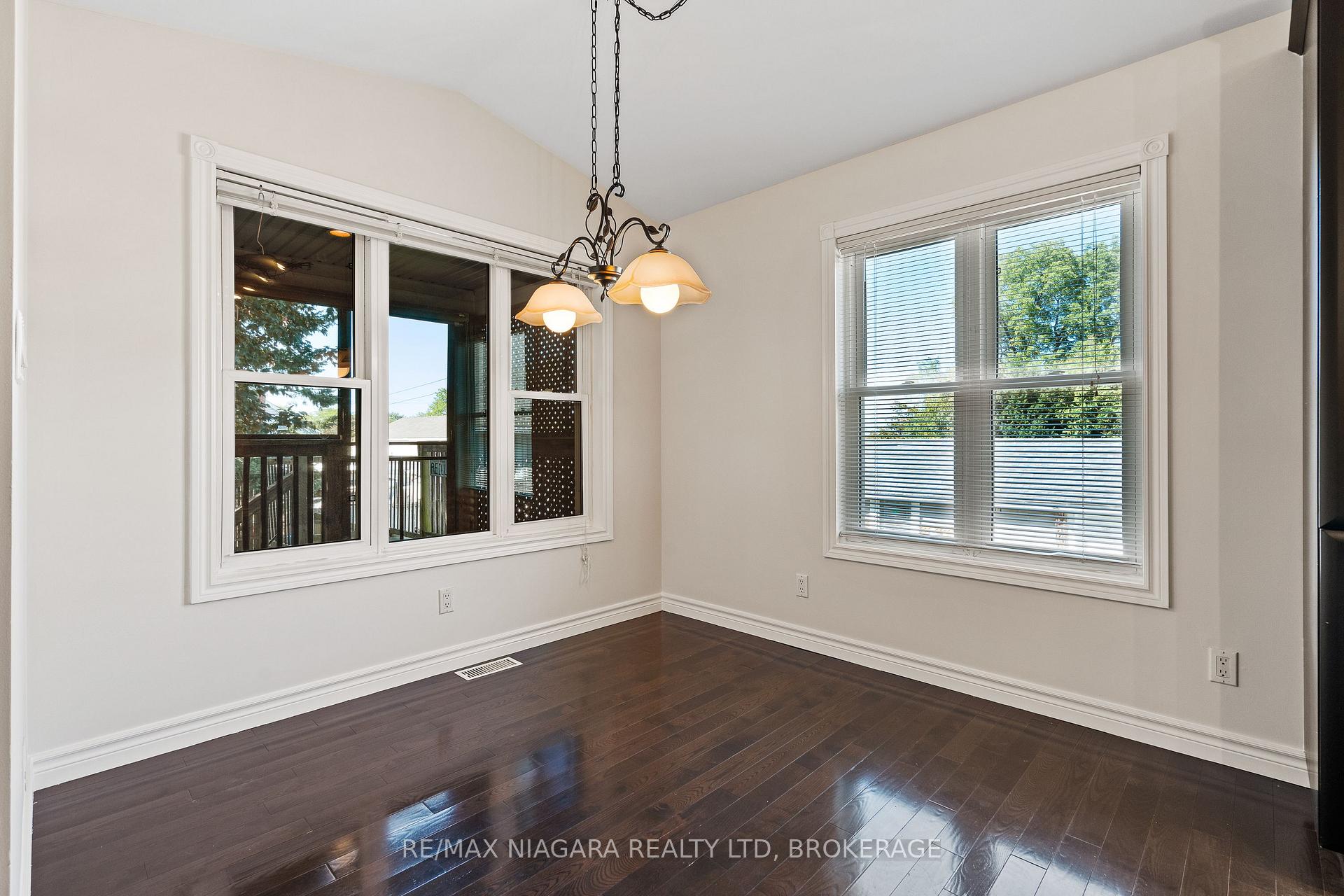 Photo 12 of 5671 Highland Avenue, Niagara Falls, Hospital — HOMEH