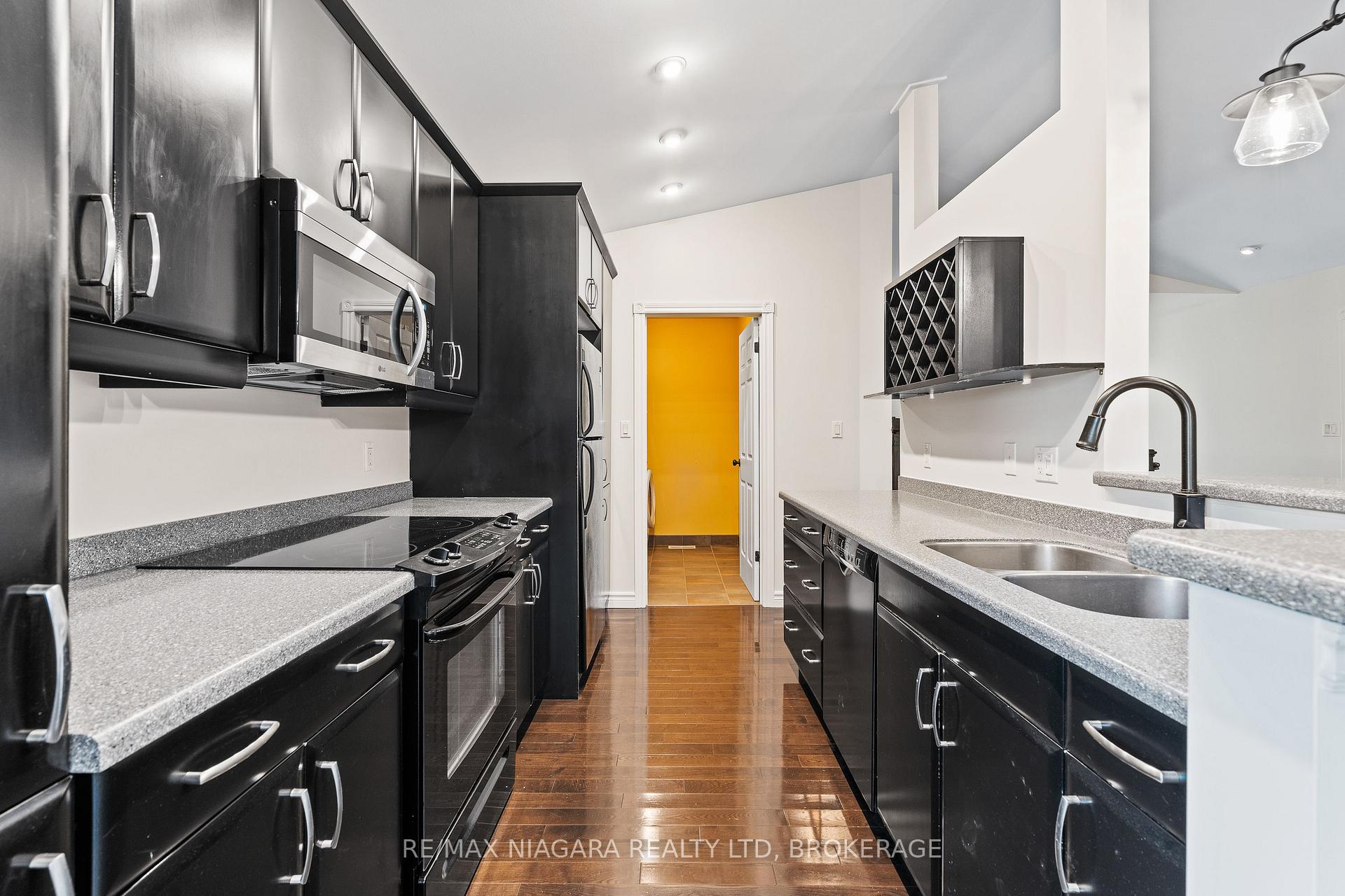 Photo 14 of 5671 Highland Avenue, Niagara Falls, Hospital — HOMEH