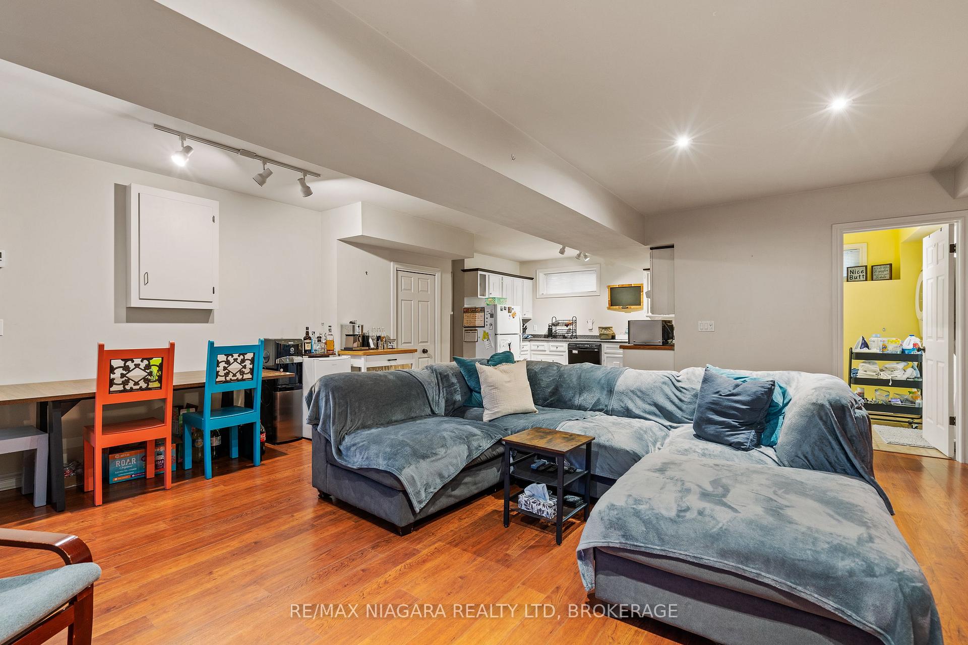 Photo 36 of 5671 Highland Avenue, Niagara Falls, Hospital — HOMEH