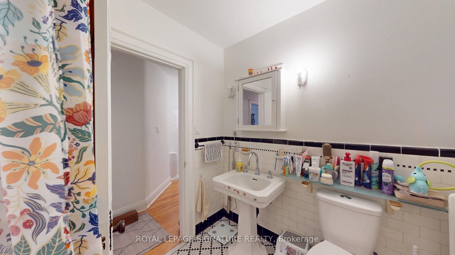 Photo 27 of Unit Main, 63 Braemore Gardens, Toronto, Wychwood — HOMEH