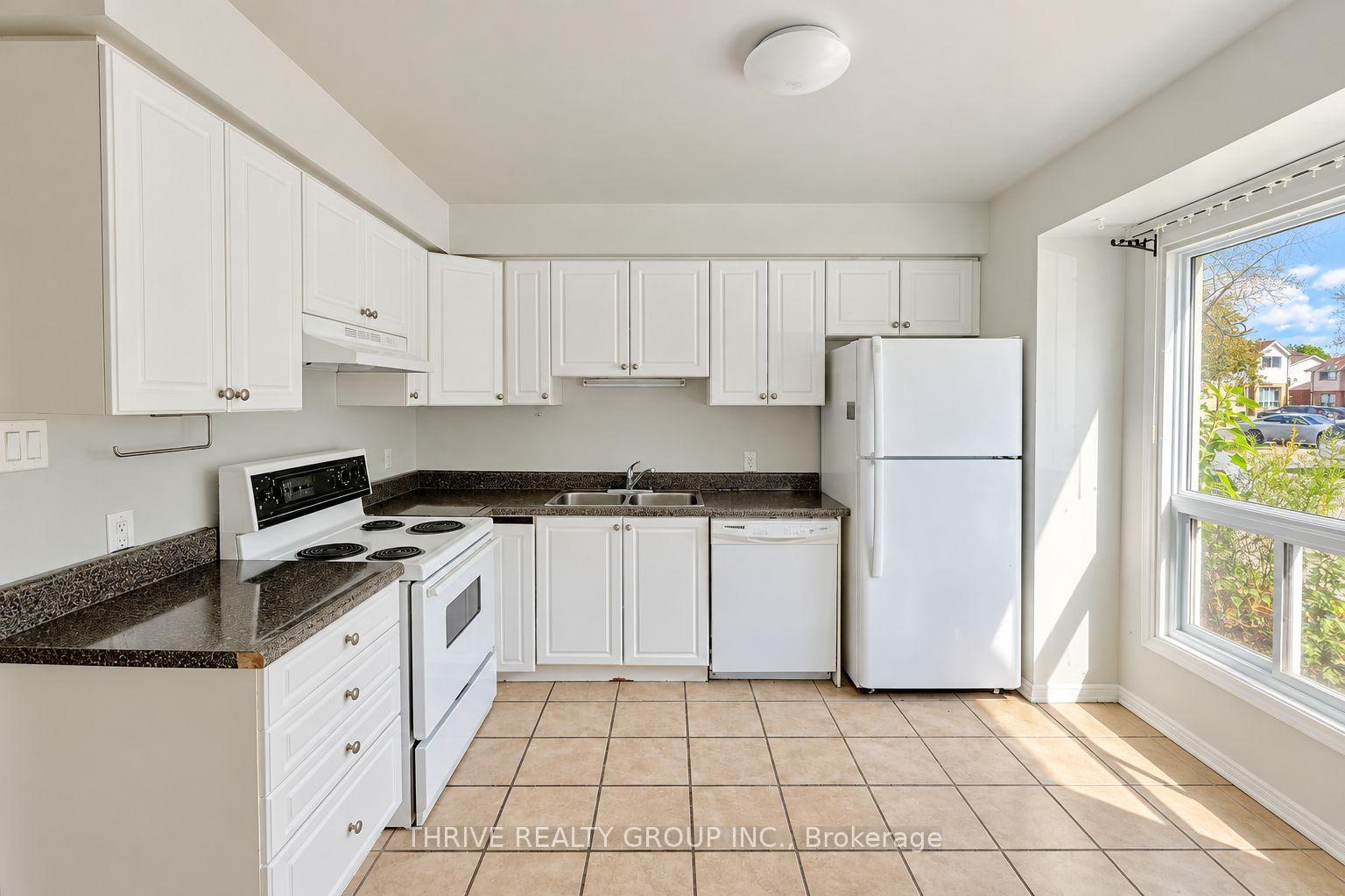 Photo 3 of Unit 17, 126 Belmont Drive, London, South O — HOMEH