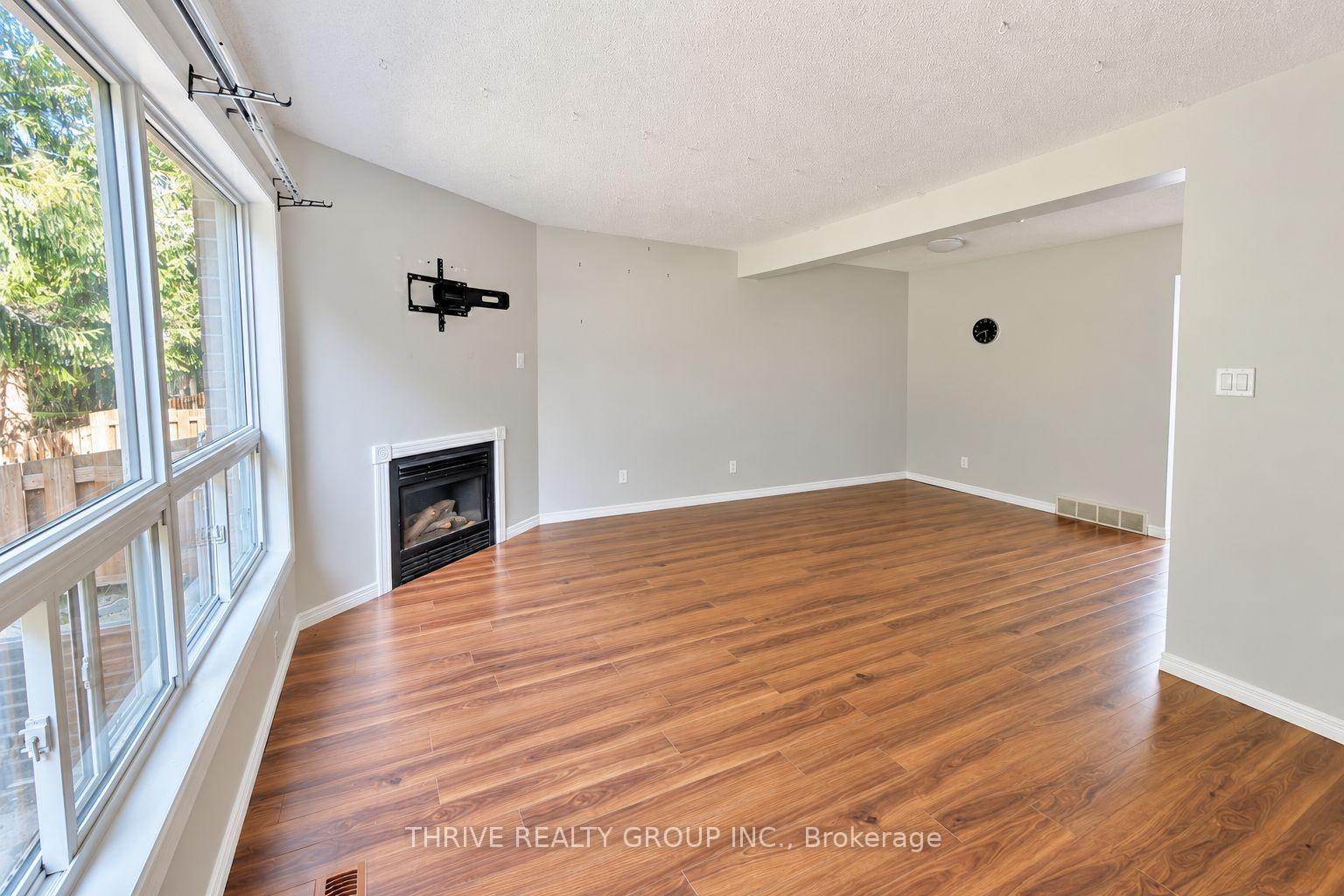 Photo 5 of Unit 17, 126 Belmont Drive, London, South O — HOMEH