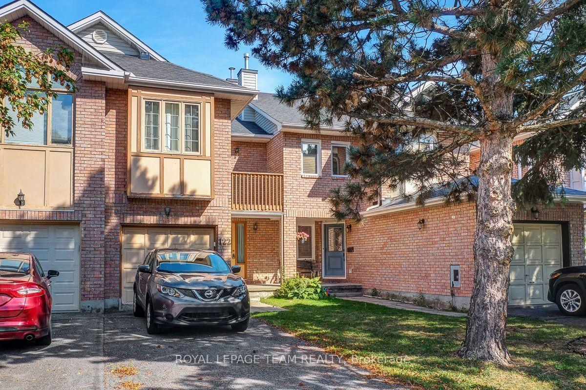 Photo 2 of 122 Thornbury Crescent, Ottawa, Centrepointe — HOMEH