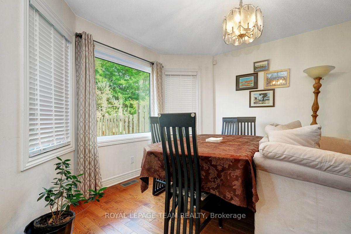 Photo 10 of 122 Thornbury Crescent, Ottawa, Centrepointe — HOMEH