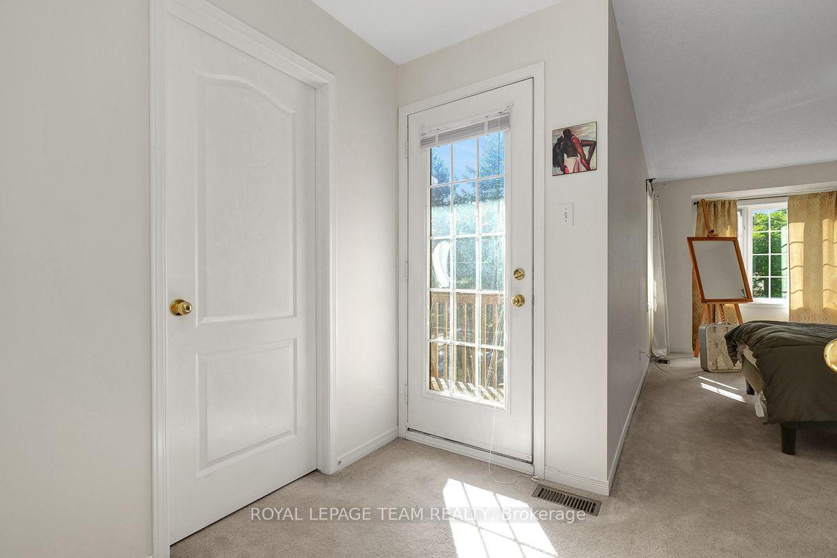 Photo 18 of 122 Thornbury Crescent, Ottawa, Centrepointe — HOMEH