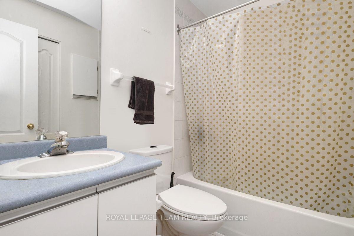 Photo 24 of 122 Thornbury Crescent, Ottawa, Centrepointe — HOMEH