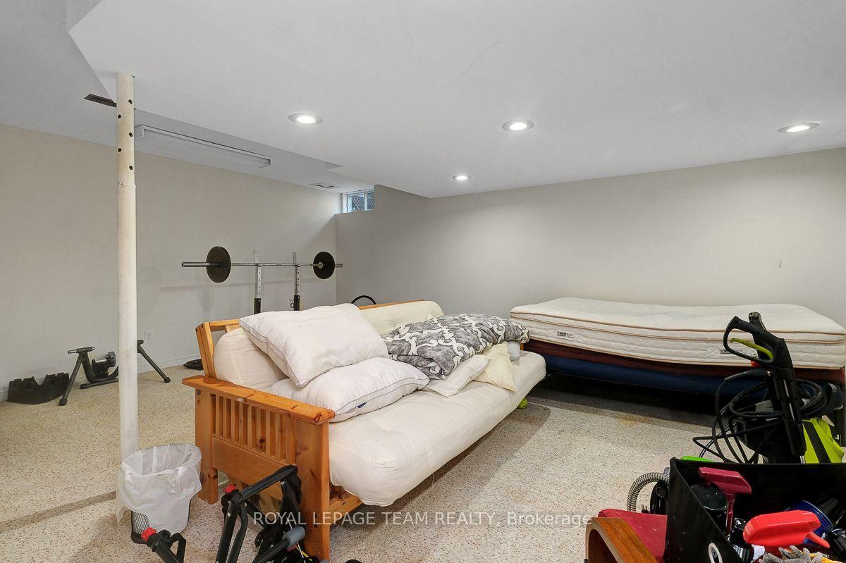 Photo 28 of 122 Thornbury Crescent, Ottawa, Centrepointe — HOMEH