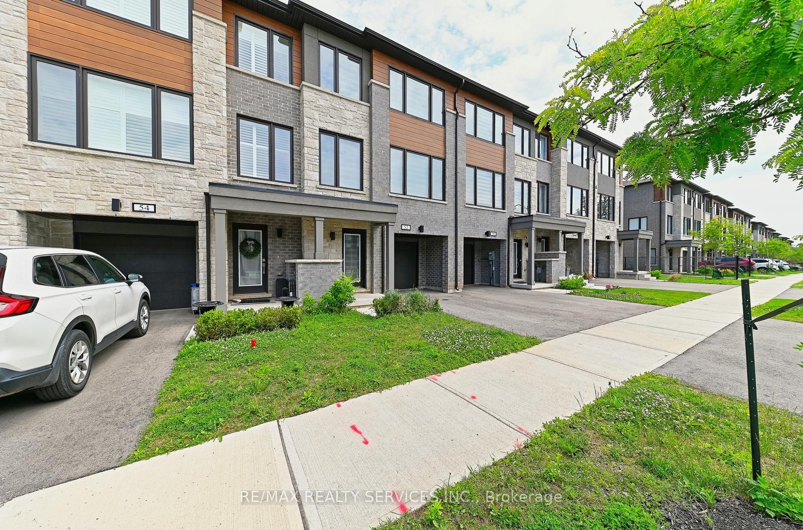 Photo 2 of 52 Humberstone Drive, Halton Hills, Georgetown — HOMEH