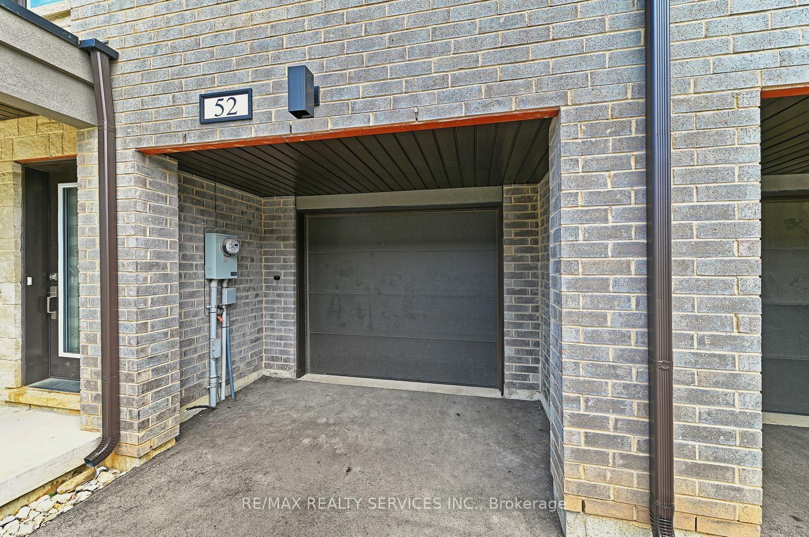 Photo 42 of 52 Humberstone Drive, Halton Hills, Georgetown — HOMEH