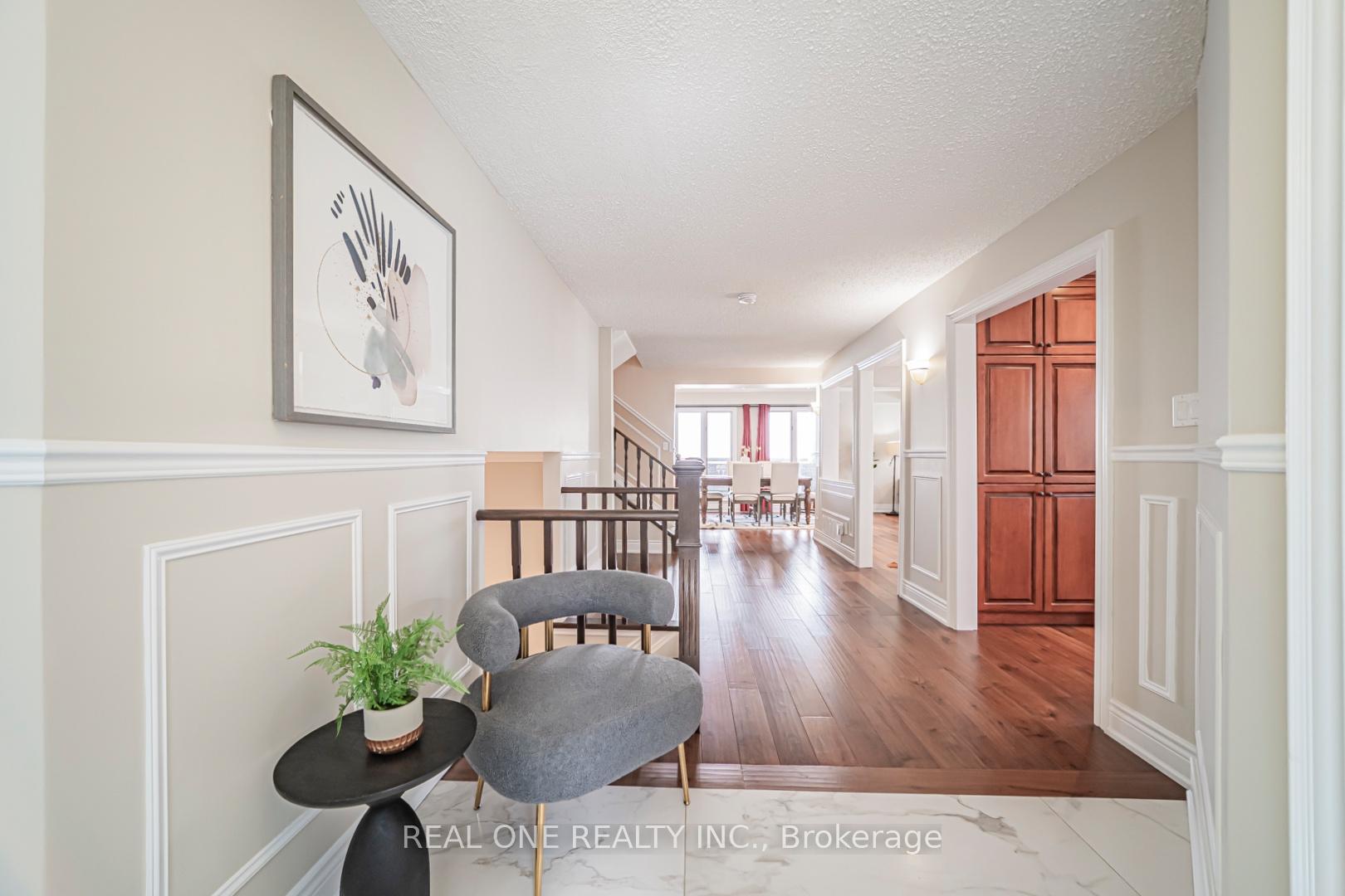 Photo 6 of 7 Hagerman Boulevard, Markham, Unionville — HOMEH