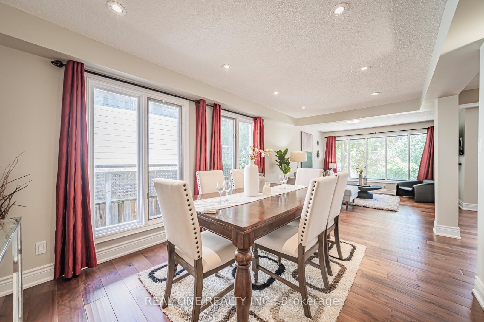 Photo 8 of 7 Hagerman Boulevard, Markham, Unionville — HOMEH