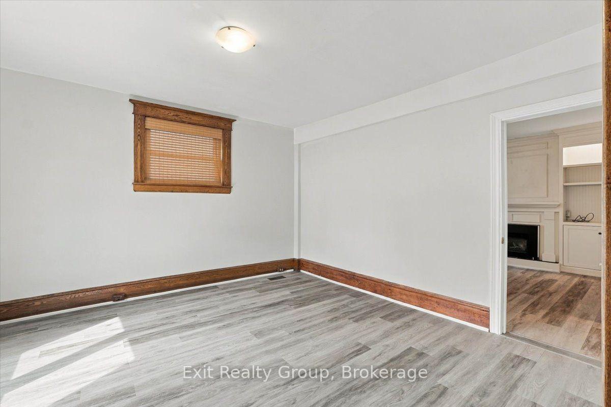 Photo 13 of 185 Foster Avenue, Belleville, Belleville Ward — HOMEH