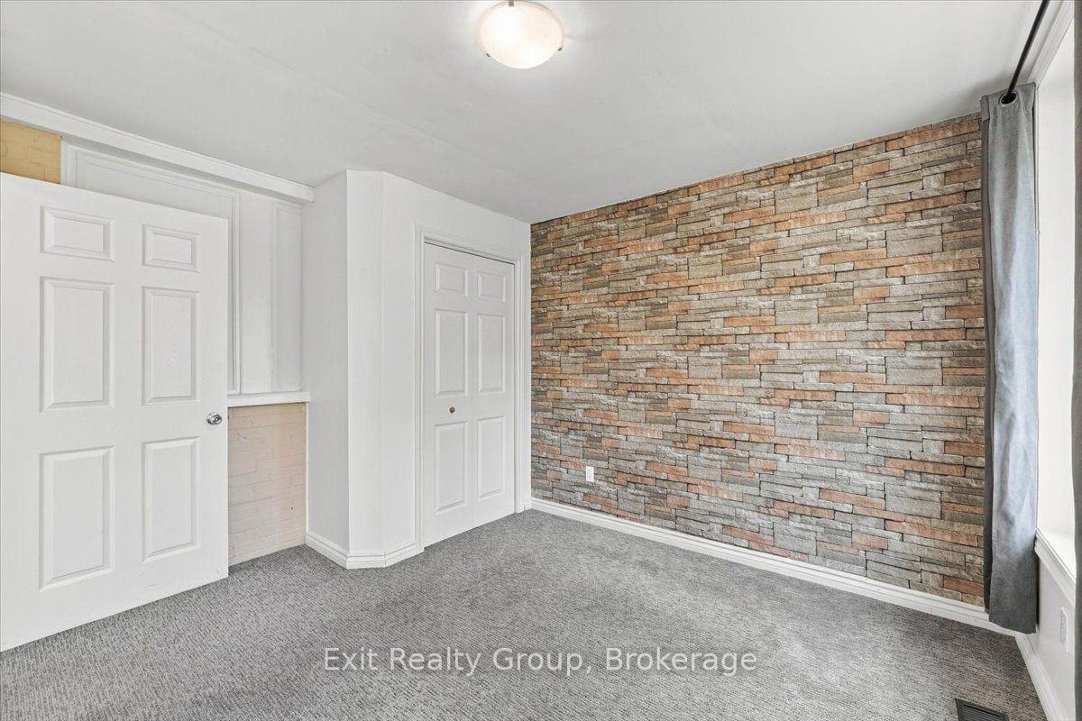 Photo 19 of 185 Foster Avenue, Belleville, Belleville Ward — HOMEH