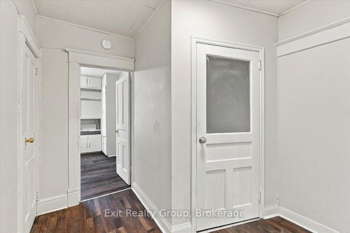 Photo 23 of 185 Foster Avenue, Belleville, Belleville Ward — HOMEH