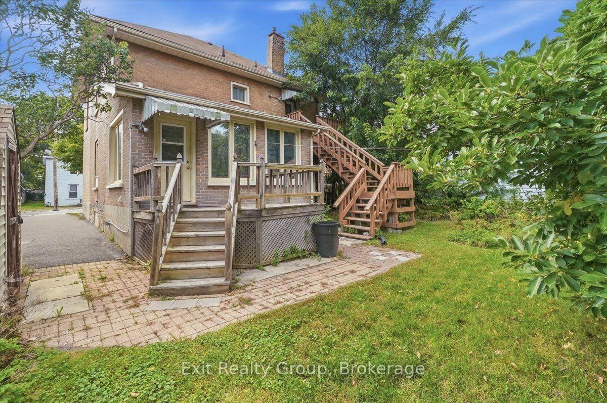 Photo 33 of 185 Foster Avenue, Belleville, Belleville Ward — HOMEH