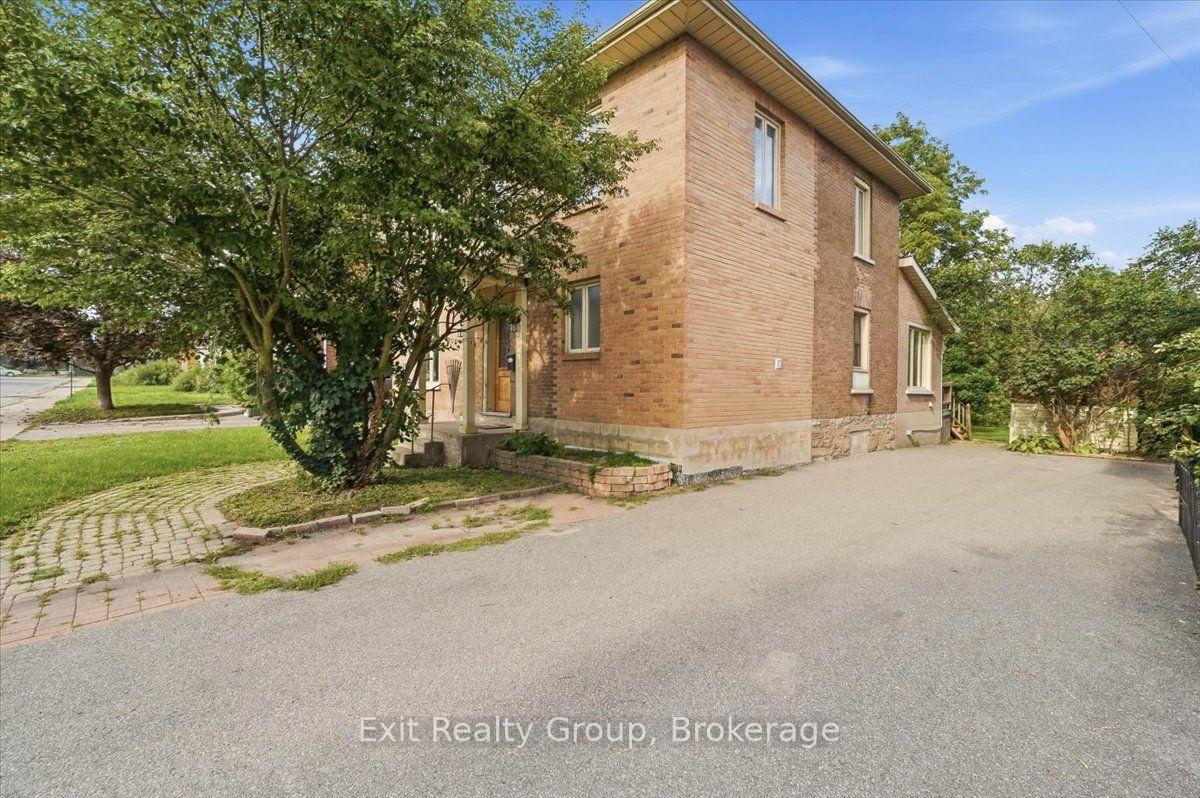 Photo 35 of 185 Foster Avenue, Belleville, Belleville Ward — HOMEH