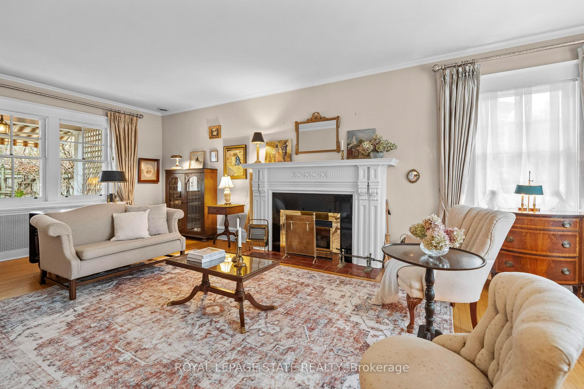 Photo 6 of 247 MacNab Street S, Hamilton, Durand — HOMEH