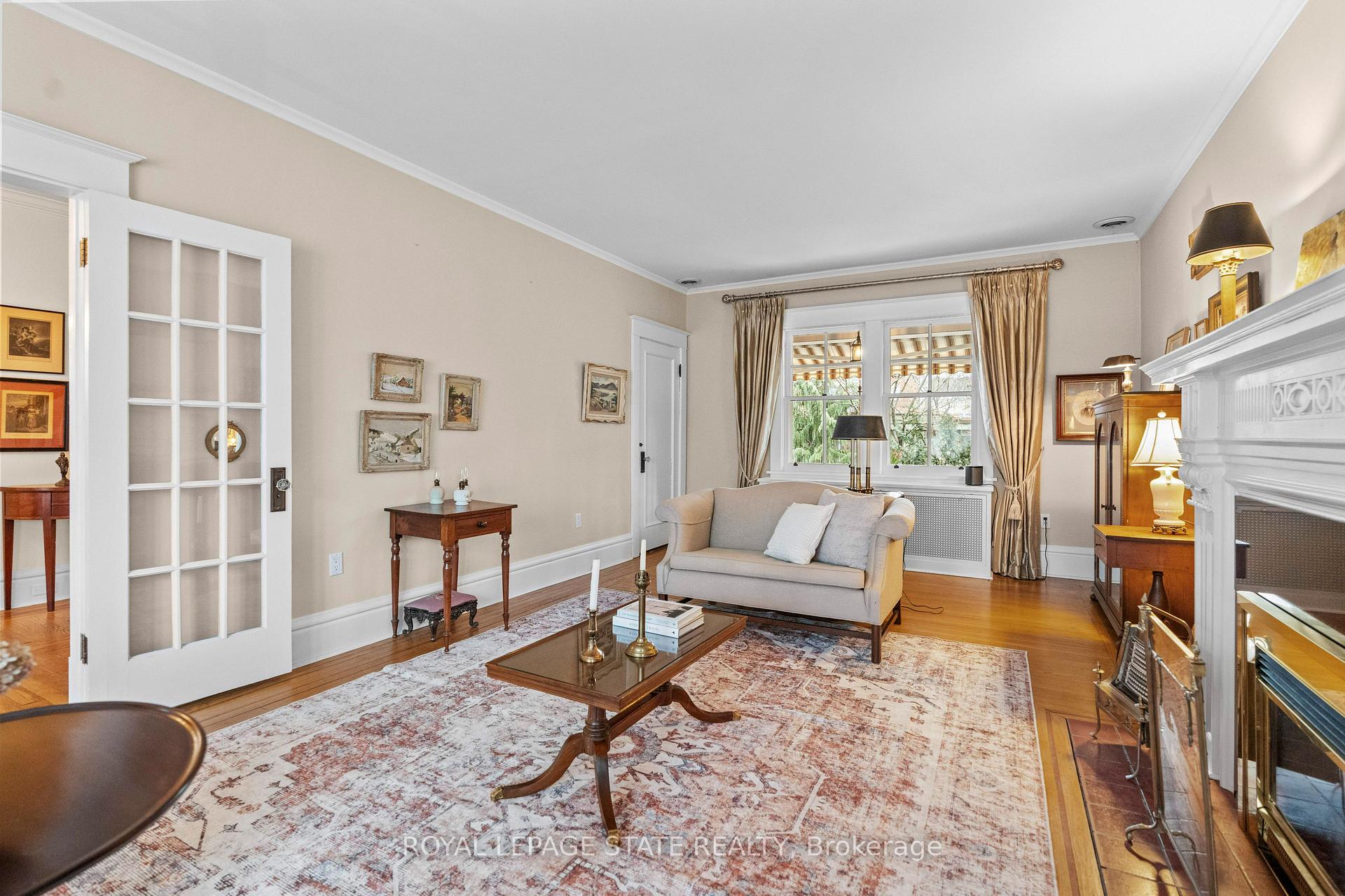 Photo 9 of 247 MacNab Street S, Hamilton, Durand — HOMEH