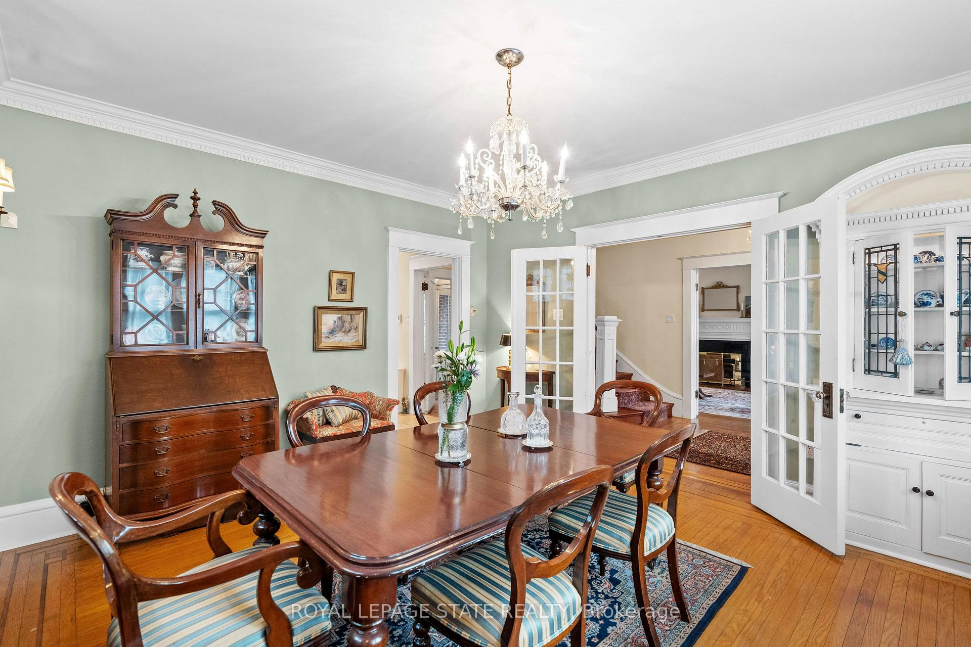 Photo 12 of 247 MacNab Street S, Hamilton, Durand — HOMEH