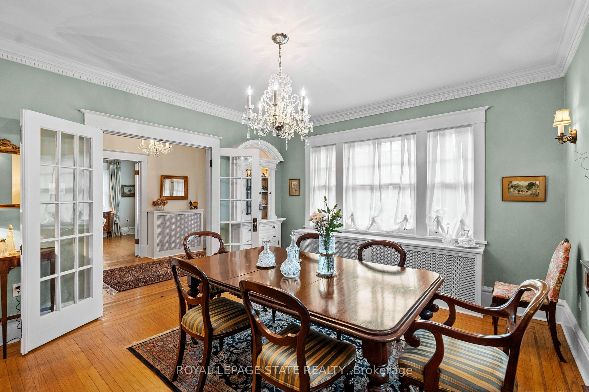 Photo 13 of 247 MacNab Street S, Hamilton, Durand — HOMEH