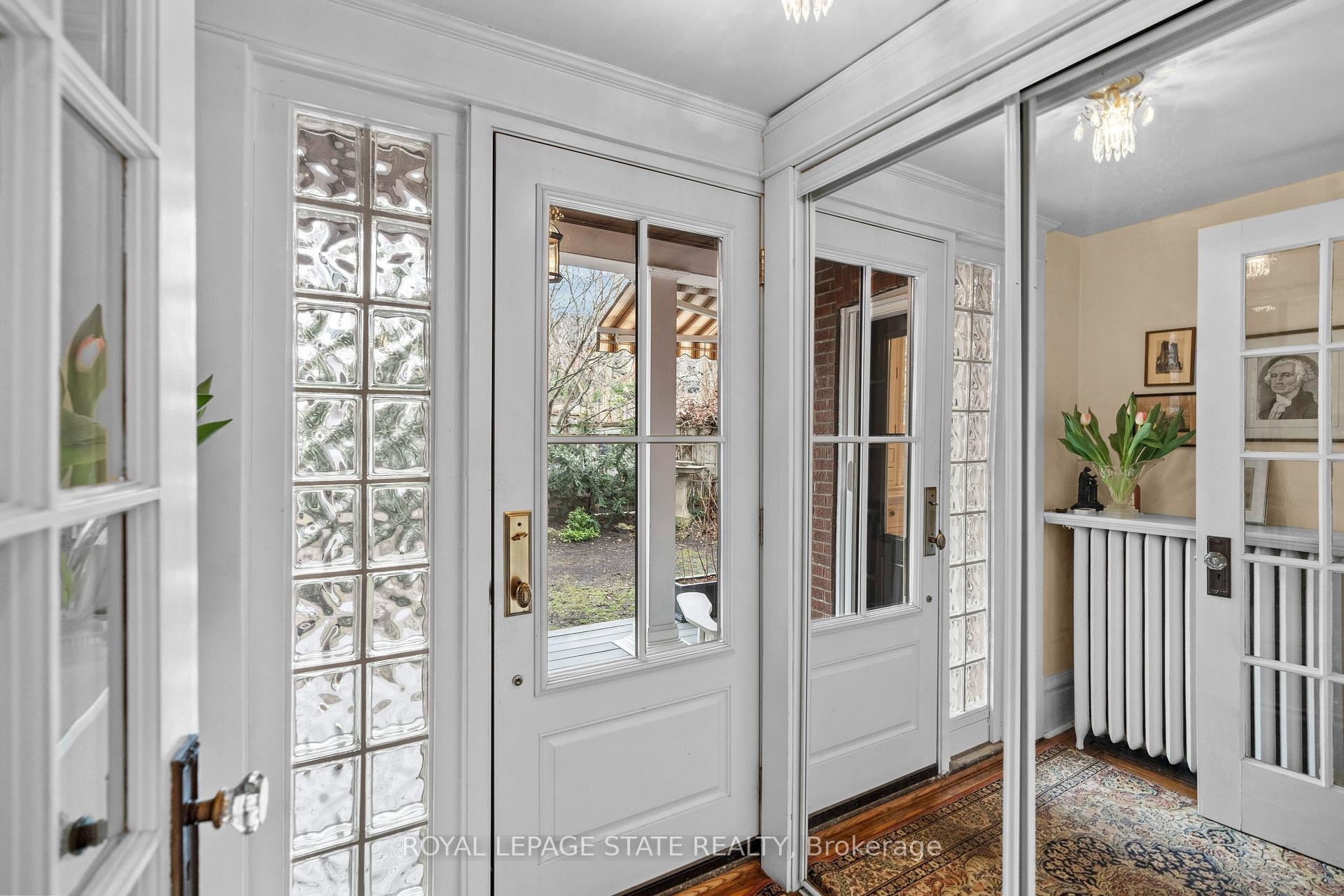 Photo 18 of 247 MacNab Street S, Hamilton, Durand — HOMEH
