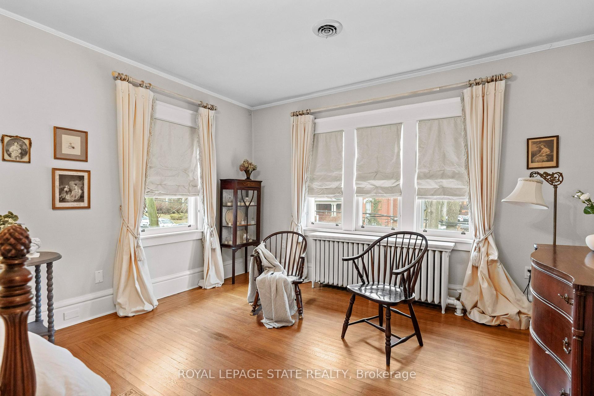 Photo 22 of 247 MacNab Street S, Hamilton, Durand — HOMEH